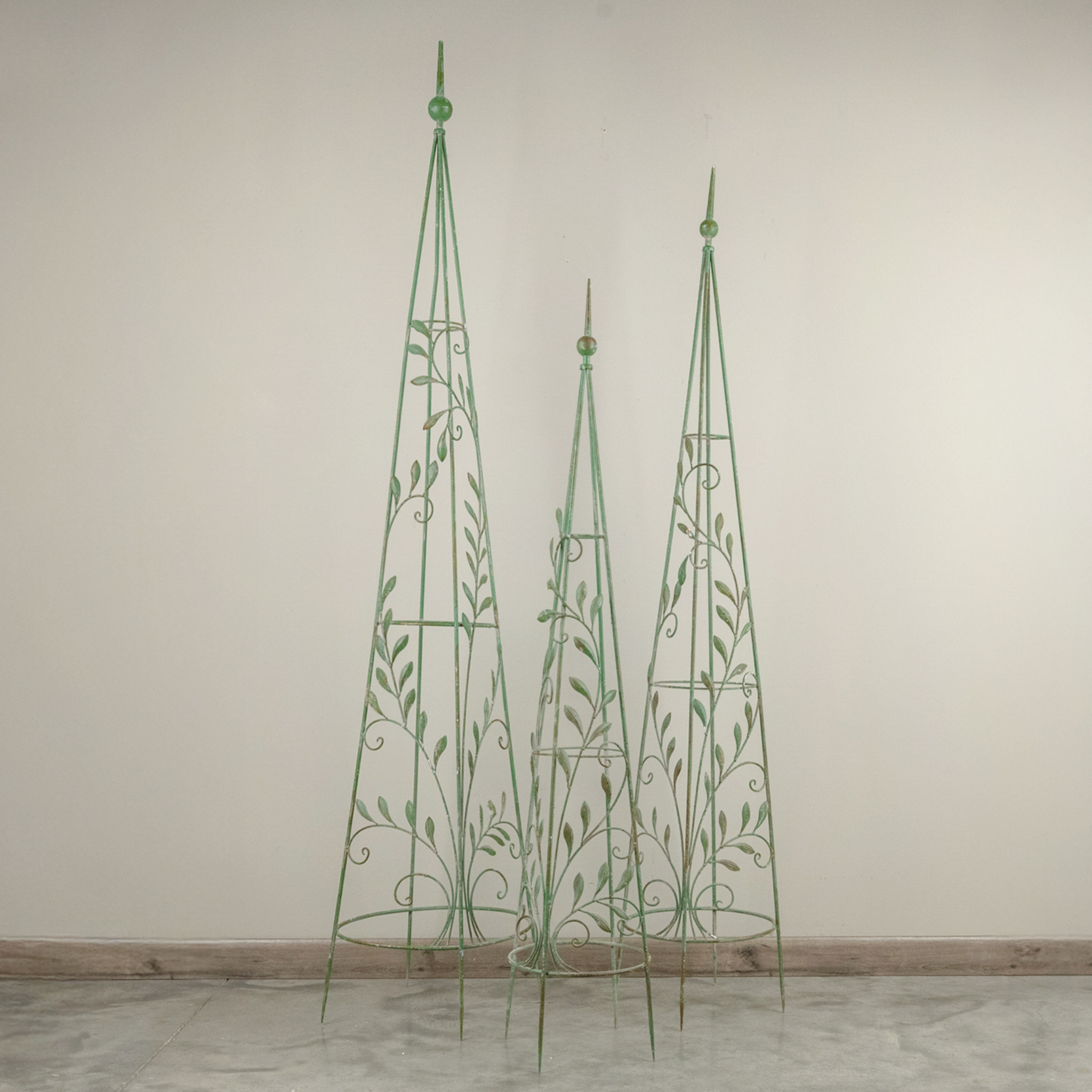 Green Leaf Trellises, Set of 3, photo 4 of 6