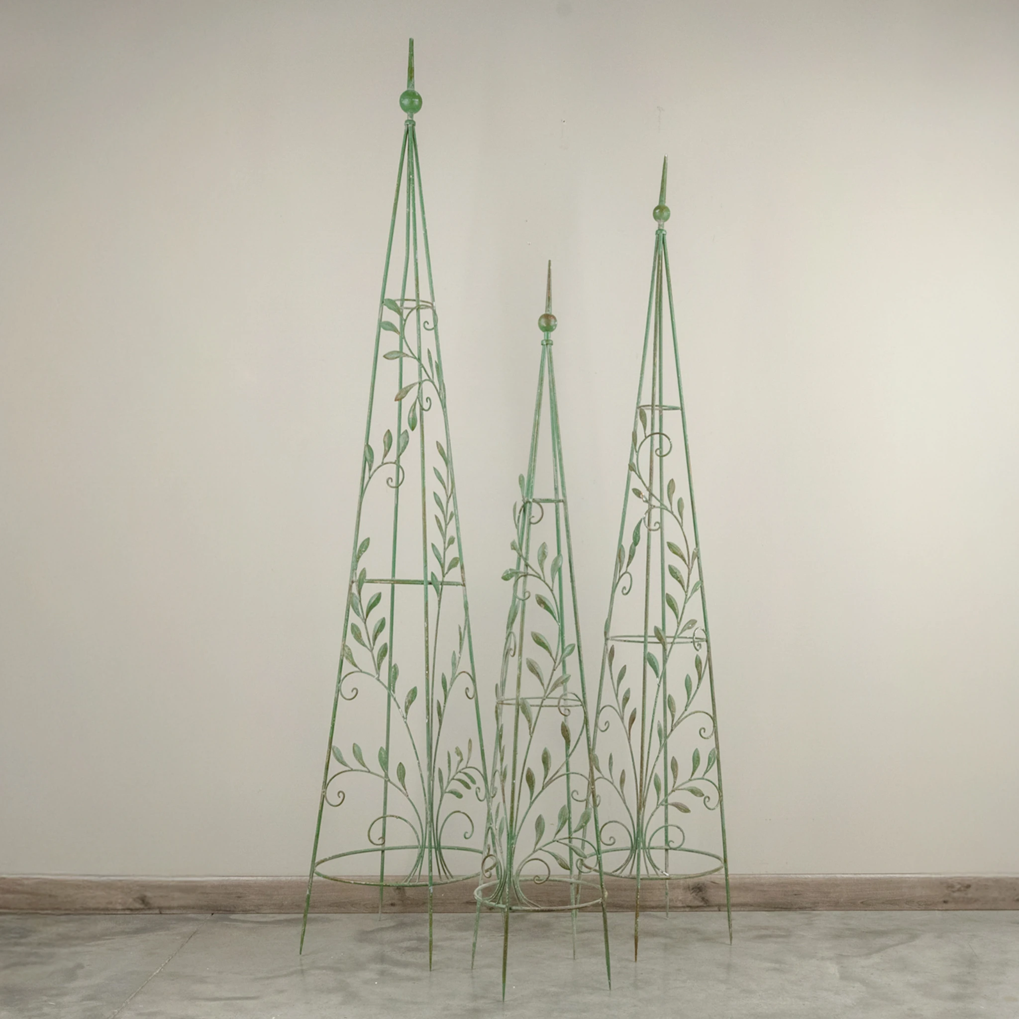Green Leaf Trellises, Set of 3, photo 4 of 6