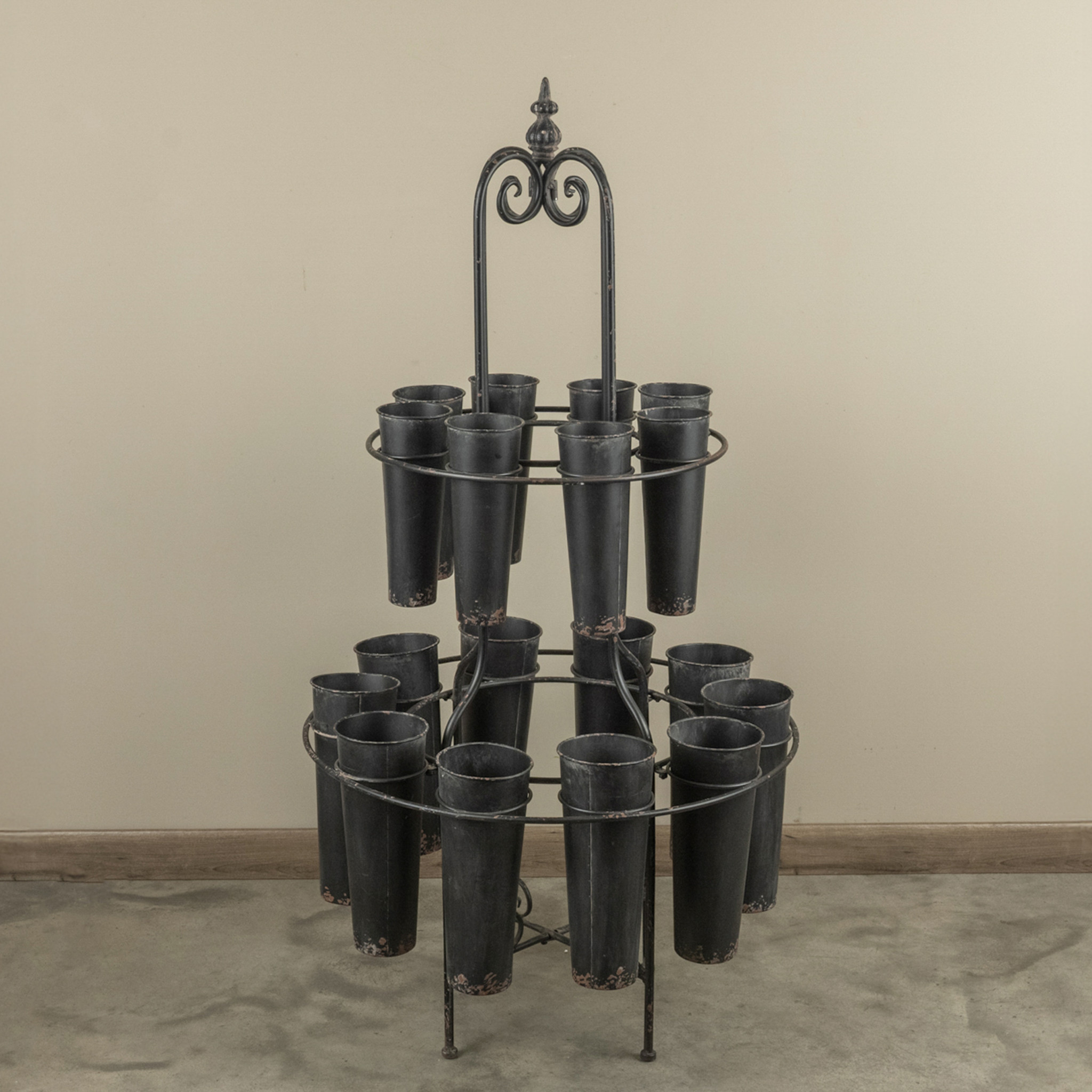 Black 18 Bucket Stand, photo 2 of 2