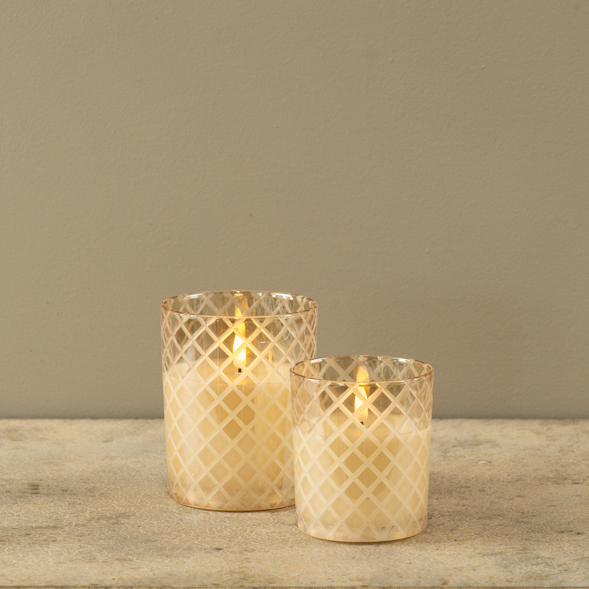 Flameless Etched Diamond Champagne Candle, 5", photo 2 of 6