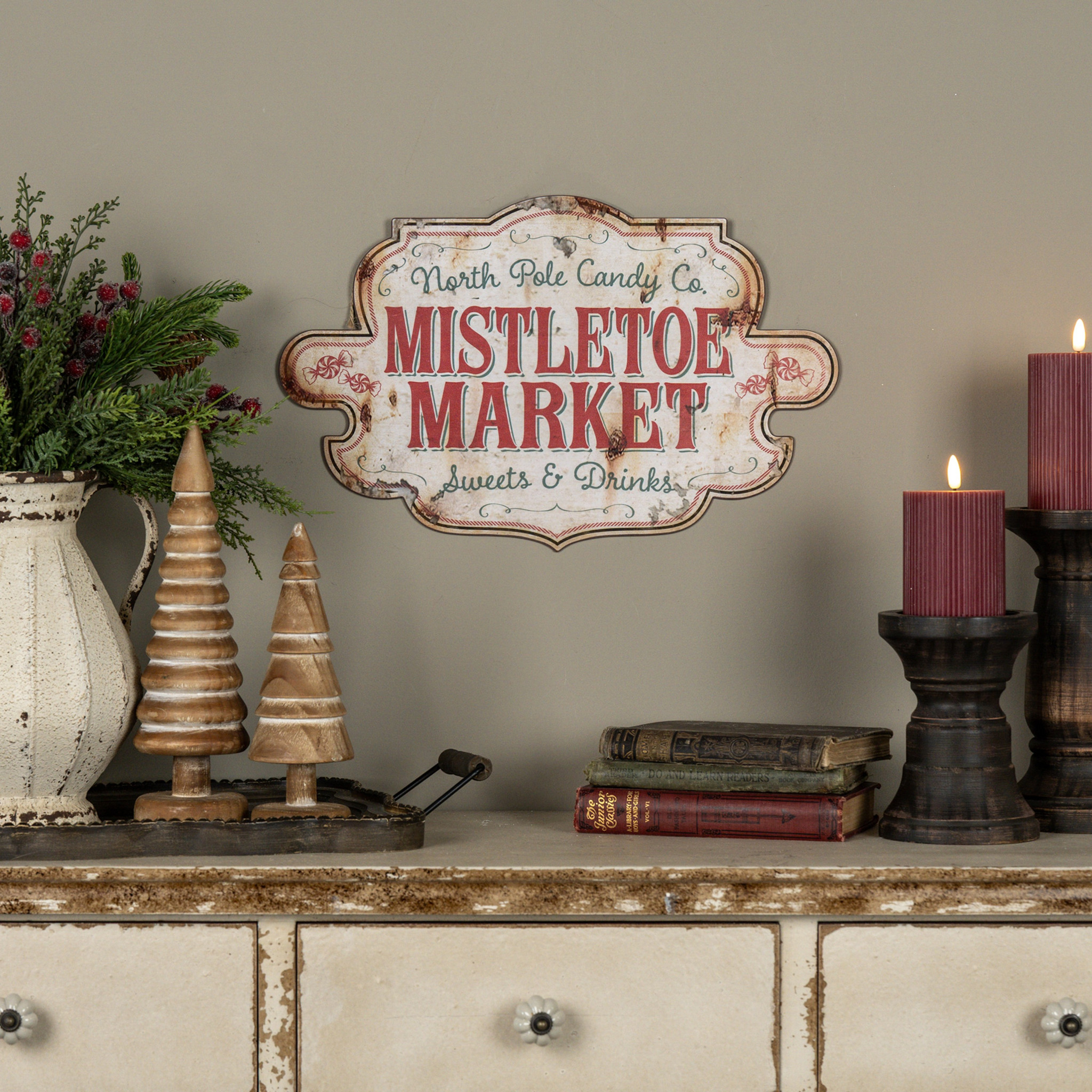 Mistletoe Market Sign, 17"