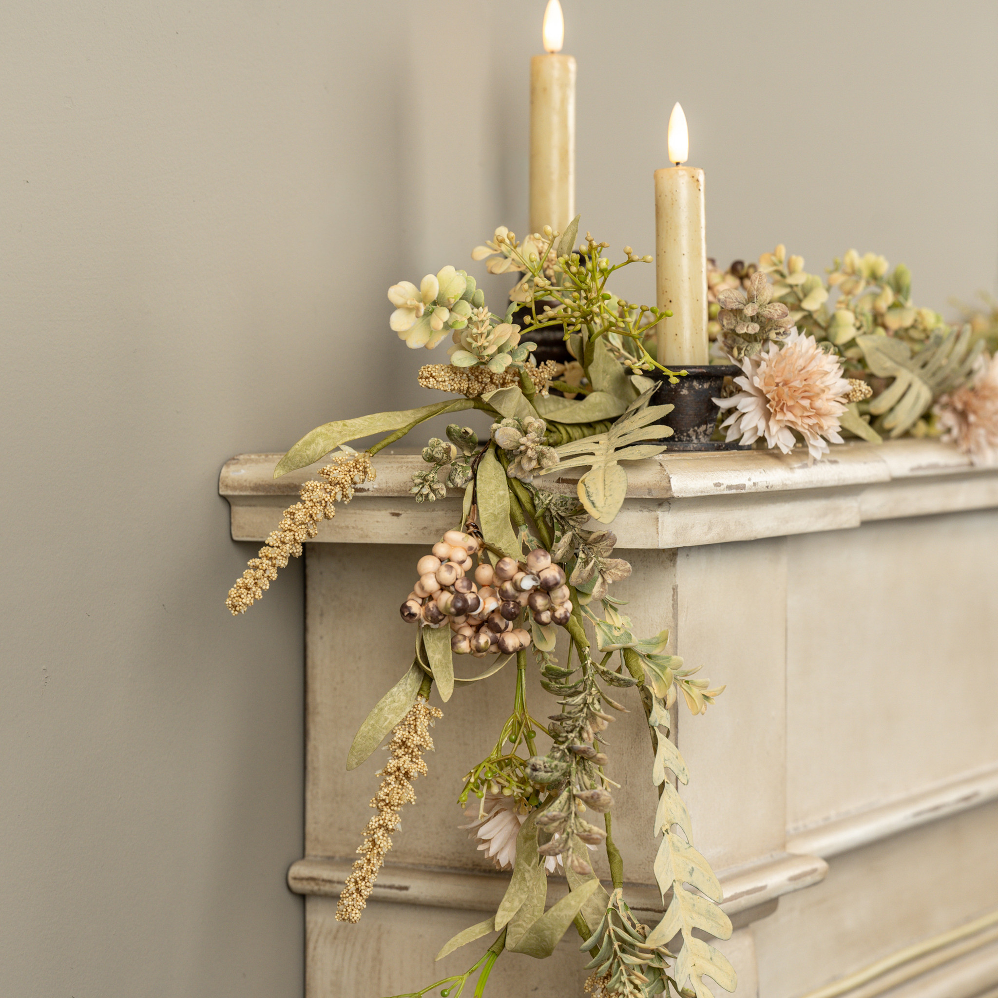 Cream Pom Pom & Foliage Garland, 5 ft
