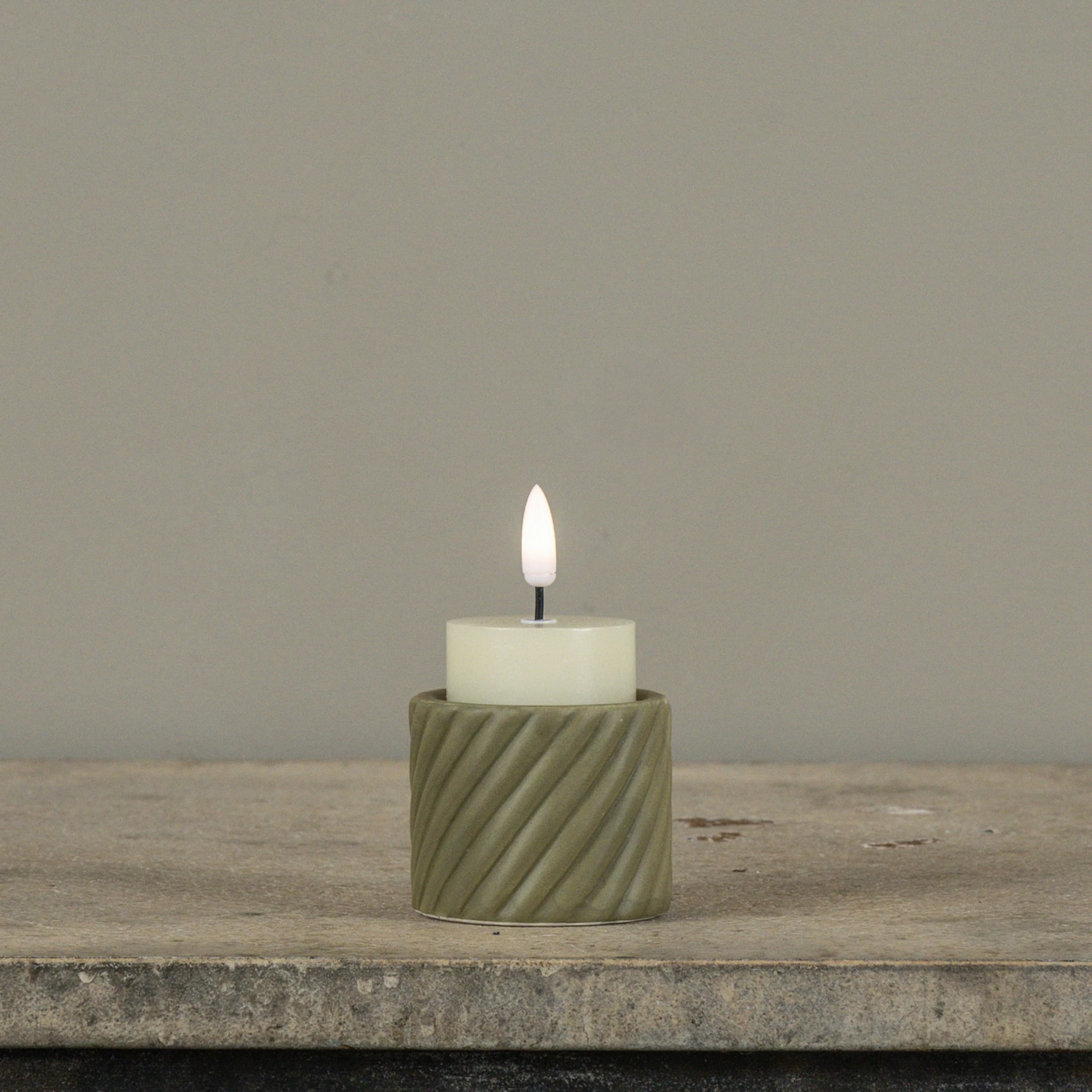 Green Twisted Tealight Candle Holder, 2", photo 2 of 3