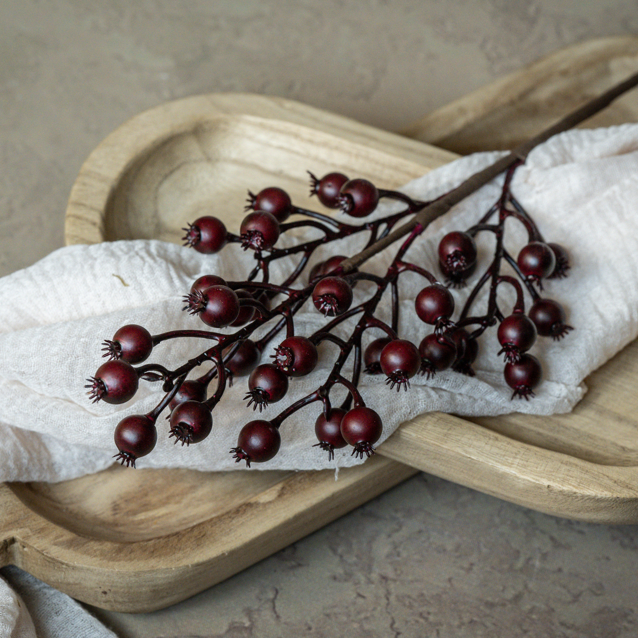 Burgundy Berry Pick, 16"