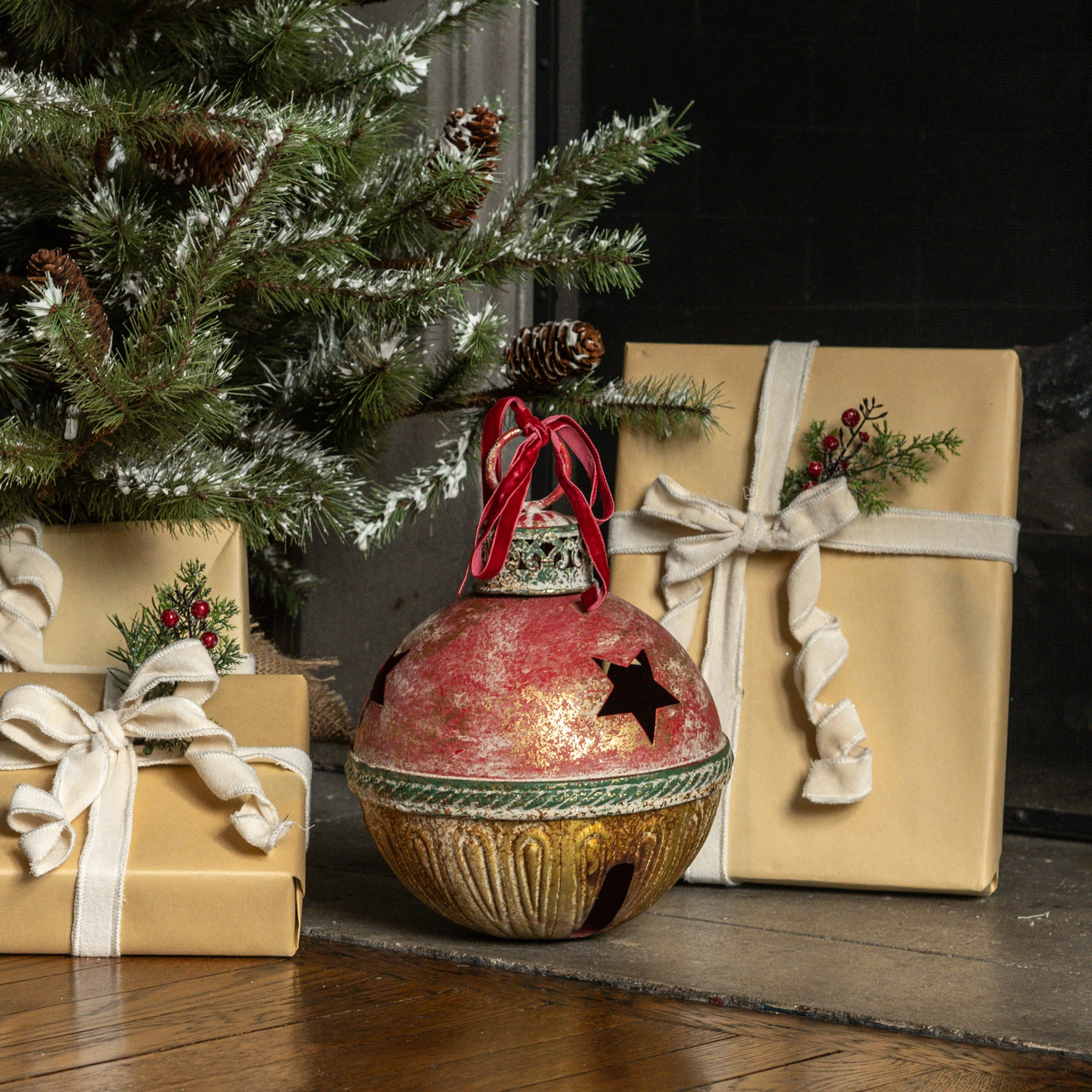 Gold, Green & Red Sleigh Bell, 11.25"