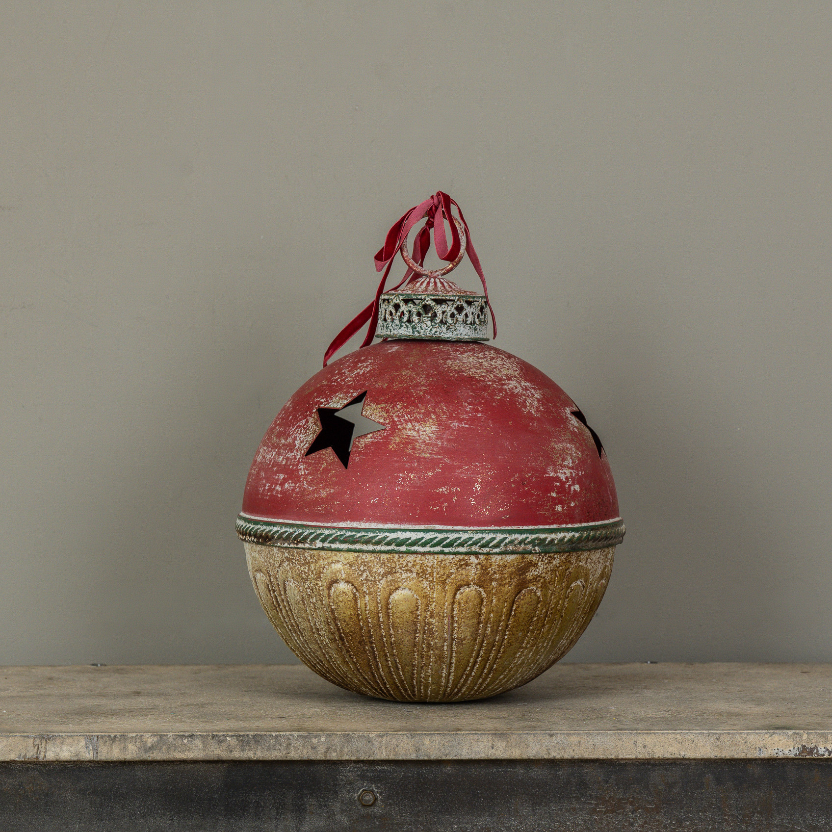 Gold, Green & Red Sleigh Bell, 16.75", photo 5 of 7