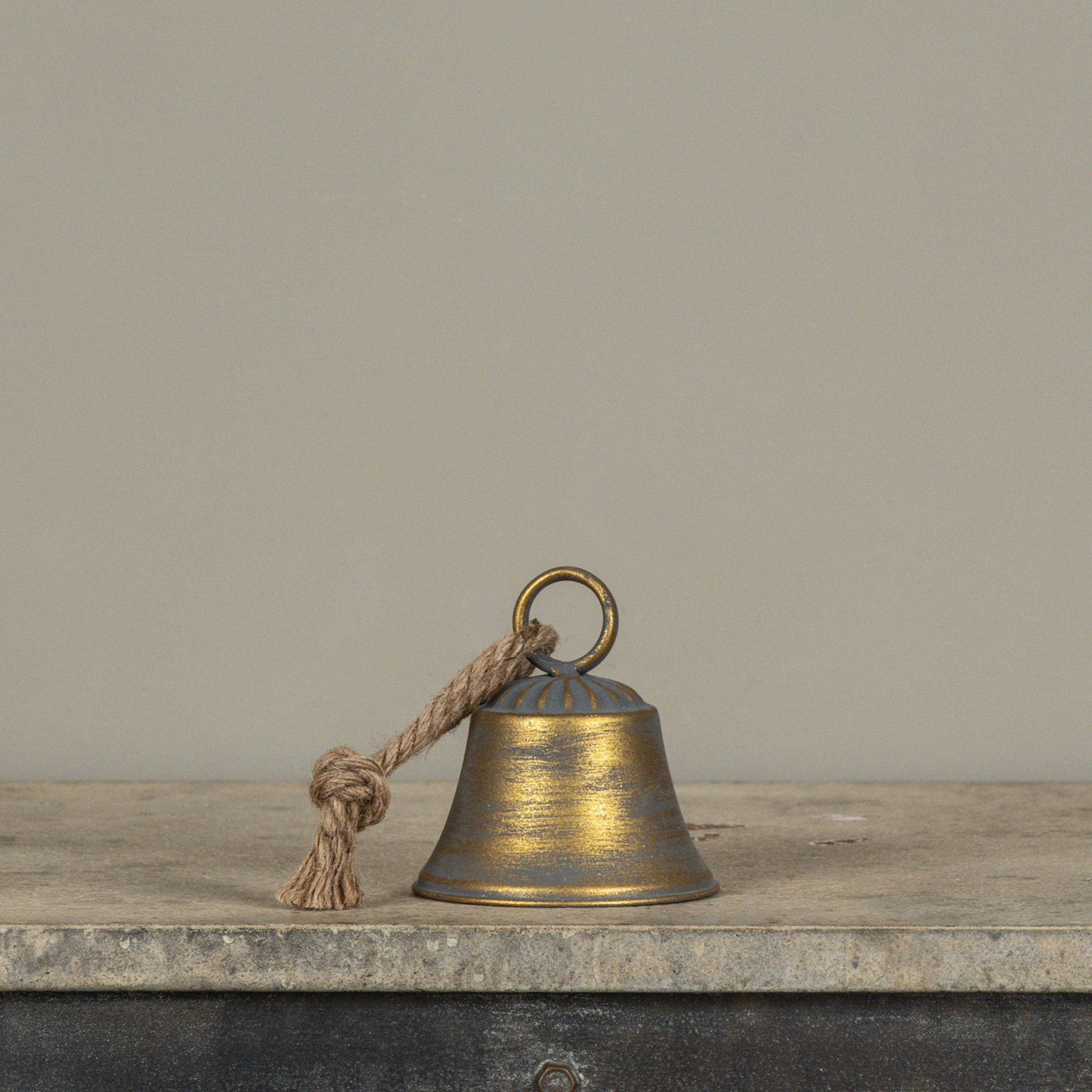 Aged Gold Bell, 4.5"