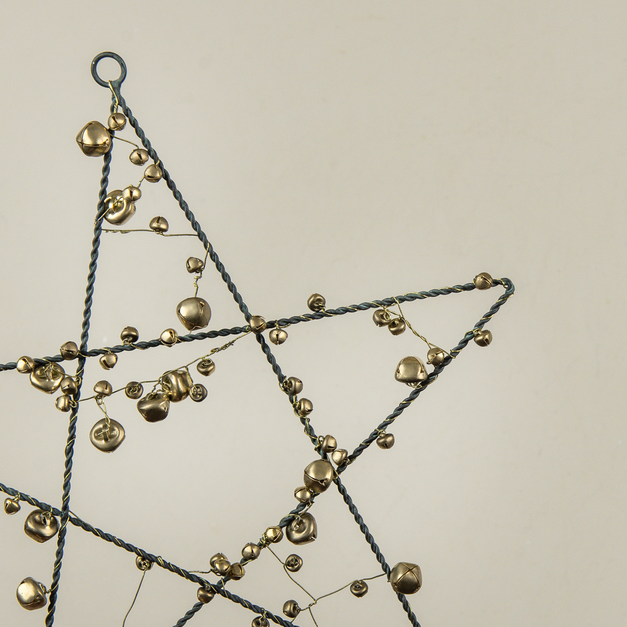Wire & Ball Star Ornament, photo 2 of 3