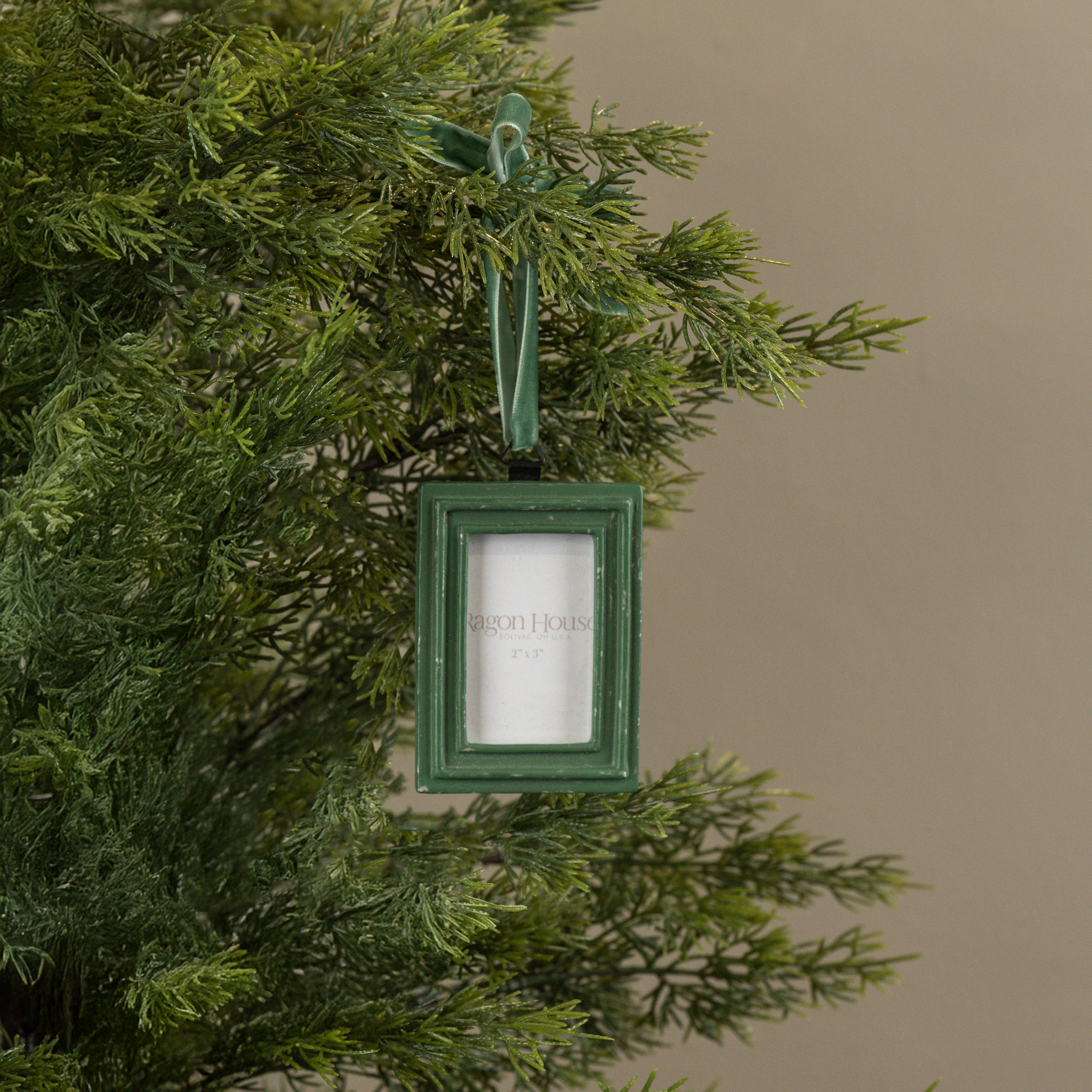 Green Rectangle Frame Ornament