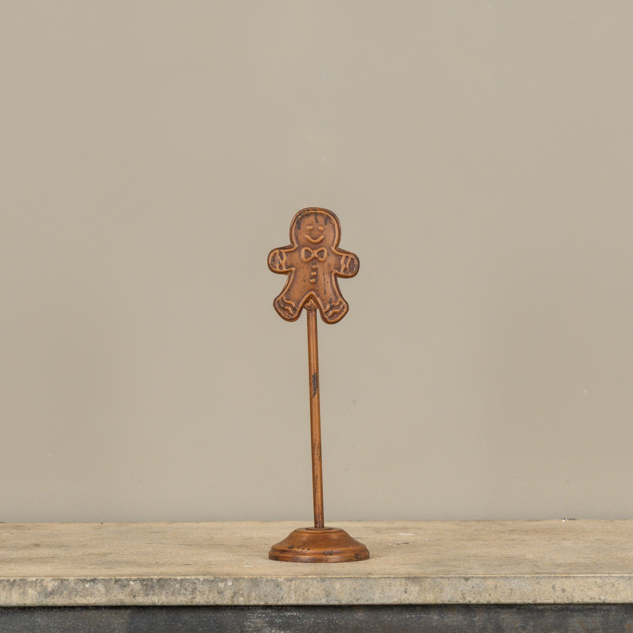 Gold Gingerbread Place Card Holder, 10.5", photo 2 of 3