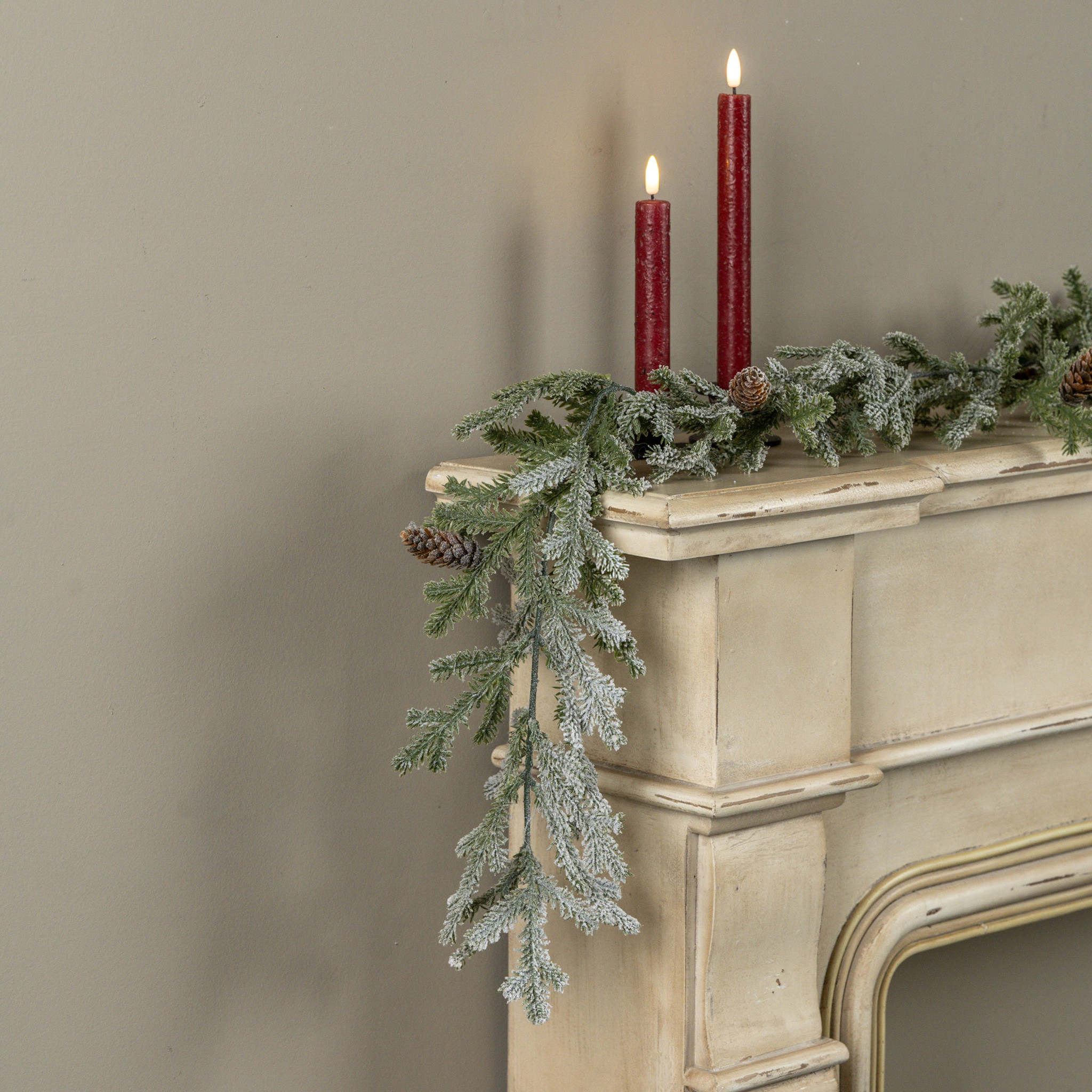 Flocked Pine with Pinecone Garland, 6 ft