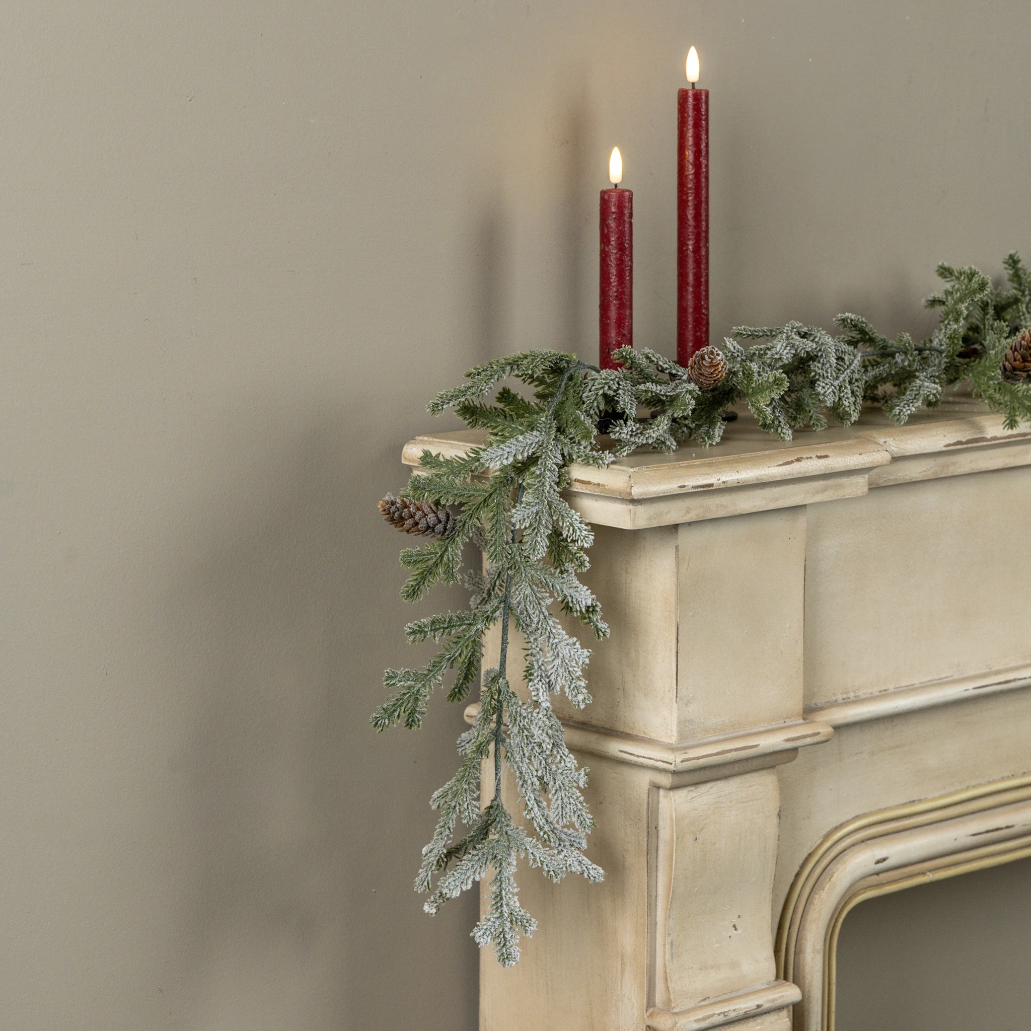Flocked Pine with Pinecone Garland, 6 ft