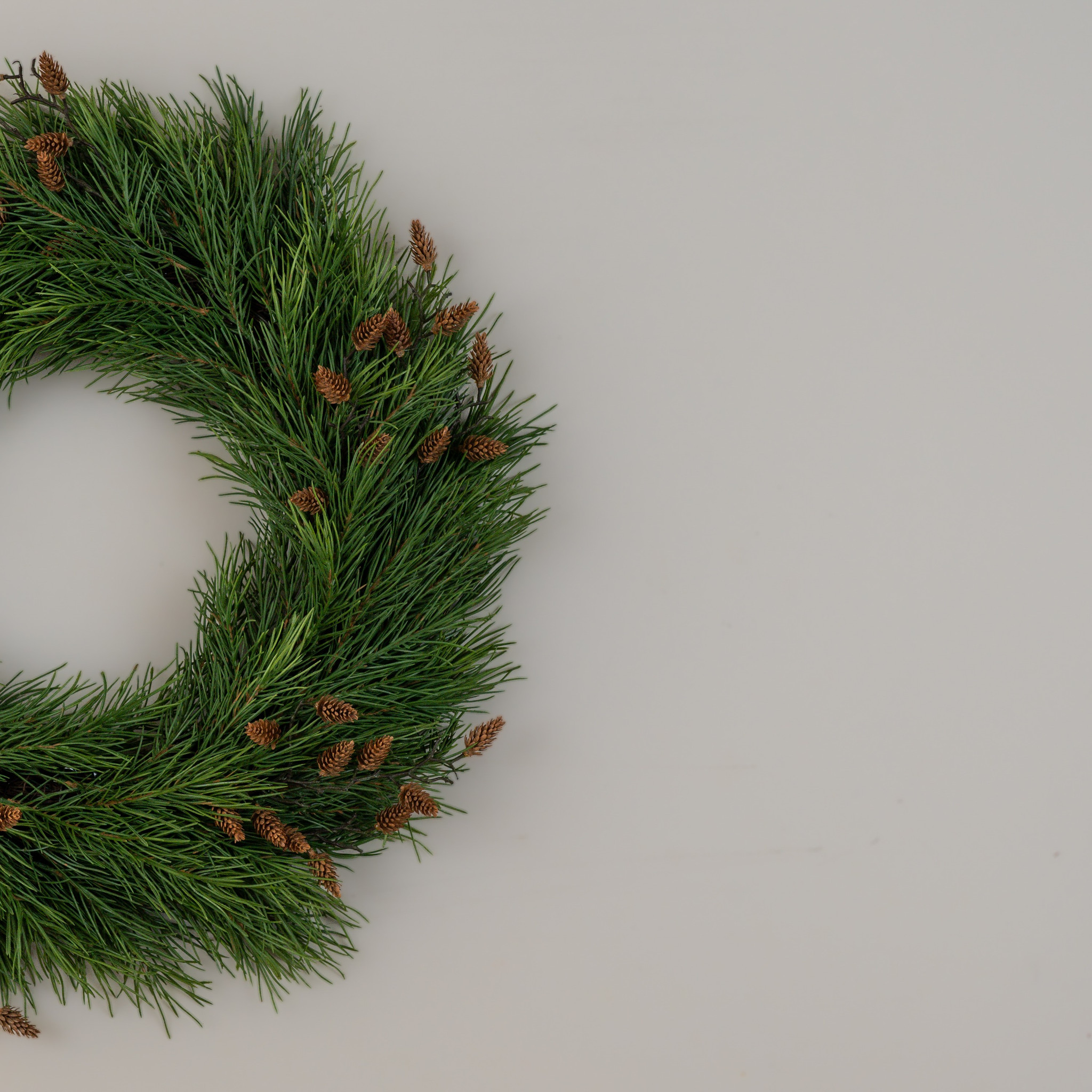 Pine Needle with Pinecone Wreath, 21", photo 3 of 4