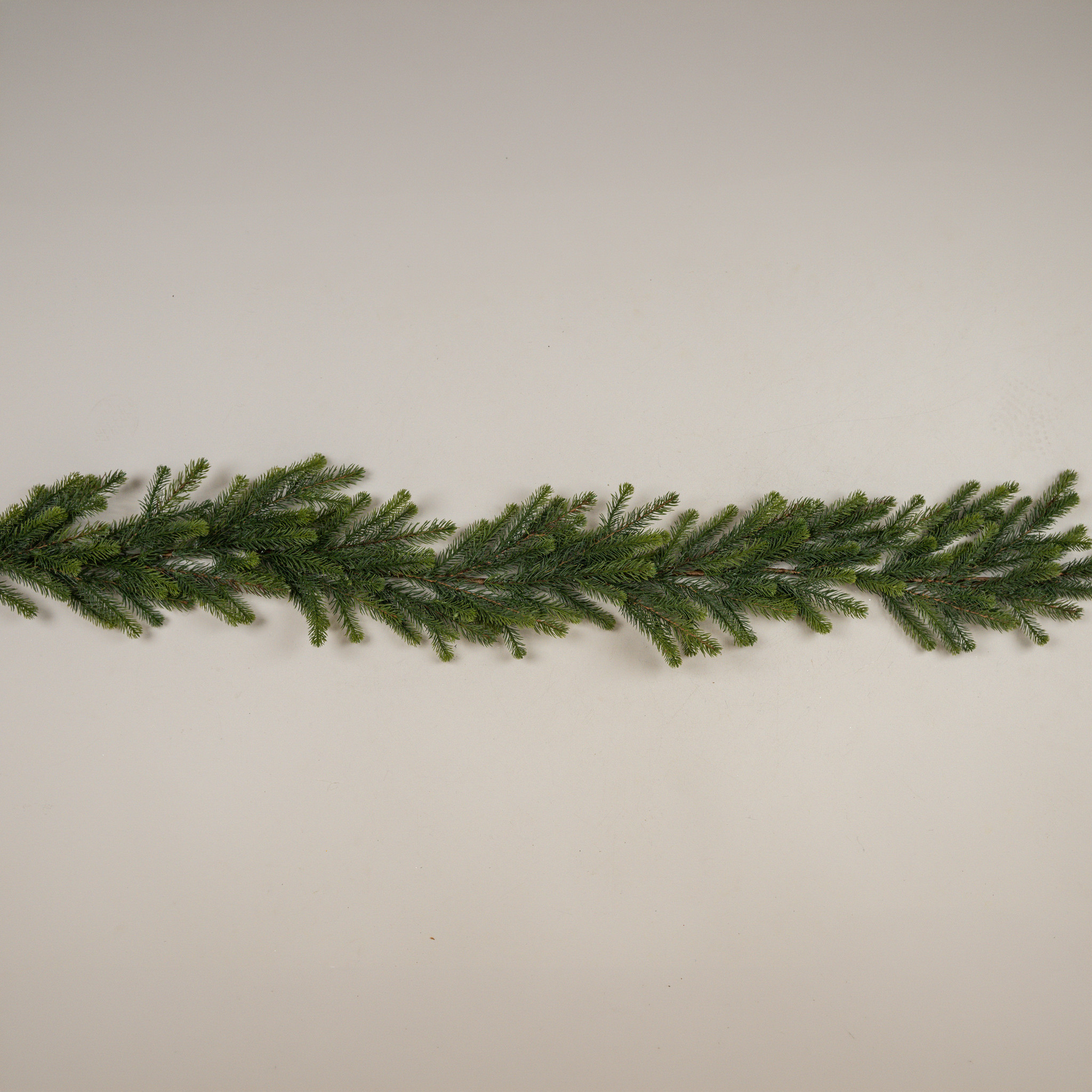 Dense Pine Garland, 6 ft, photo 3 of 3