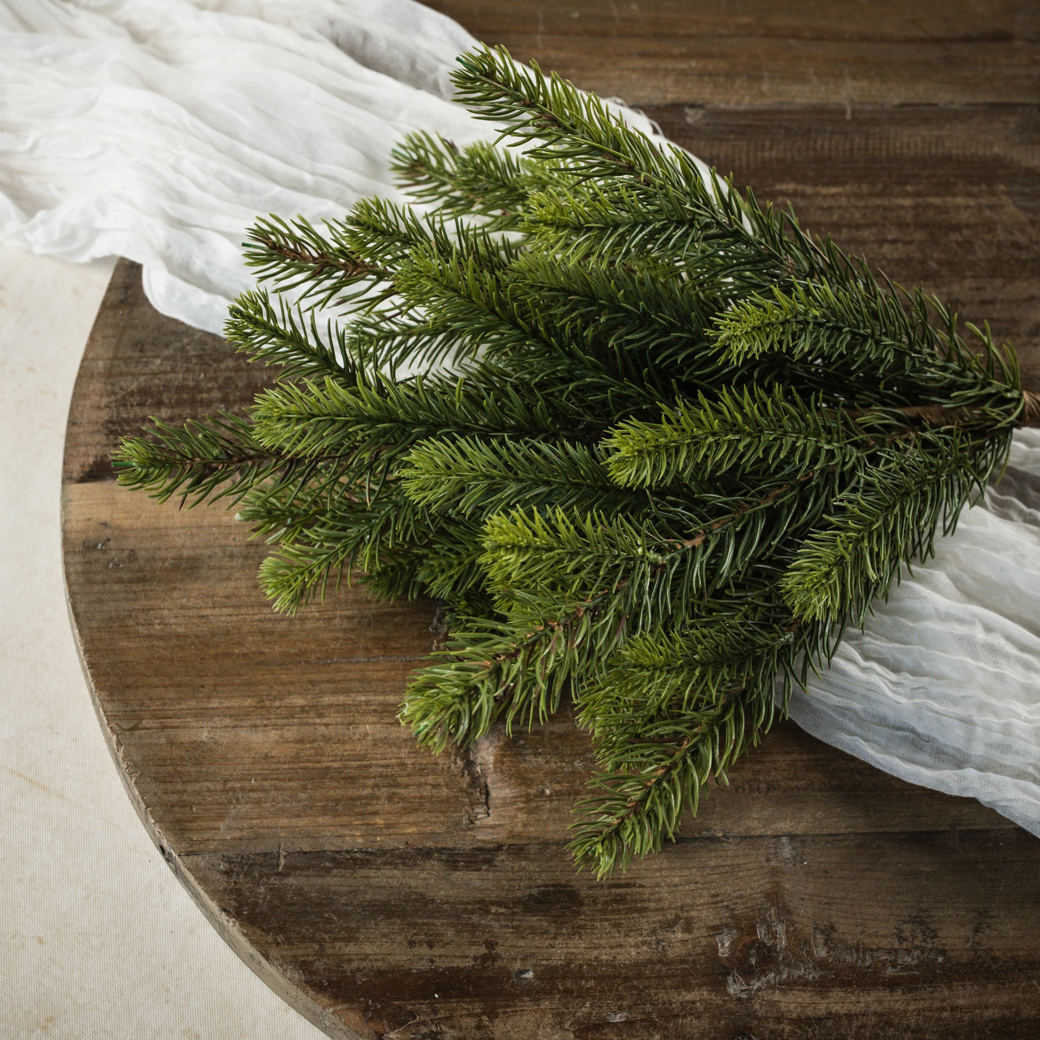 Dense Pine Pick, 18"