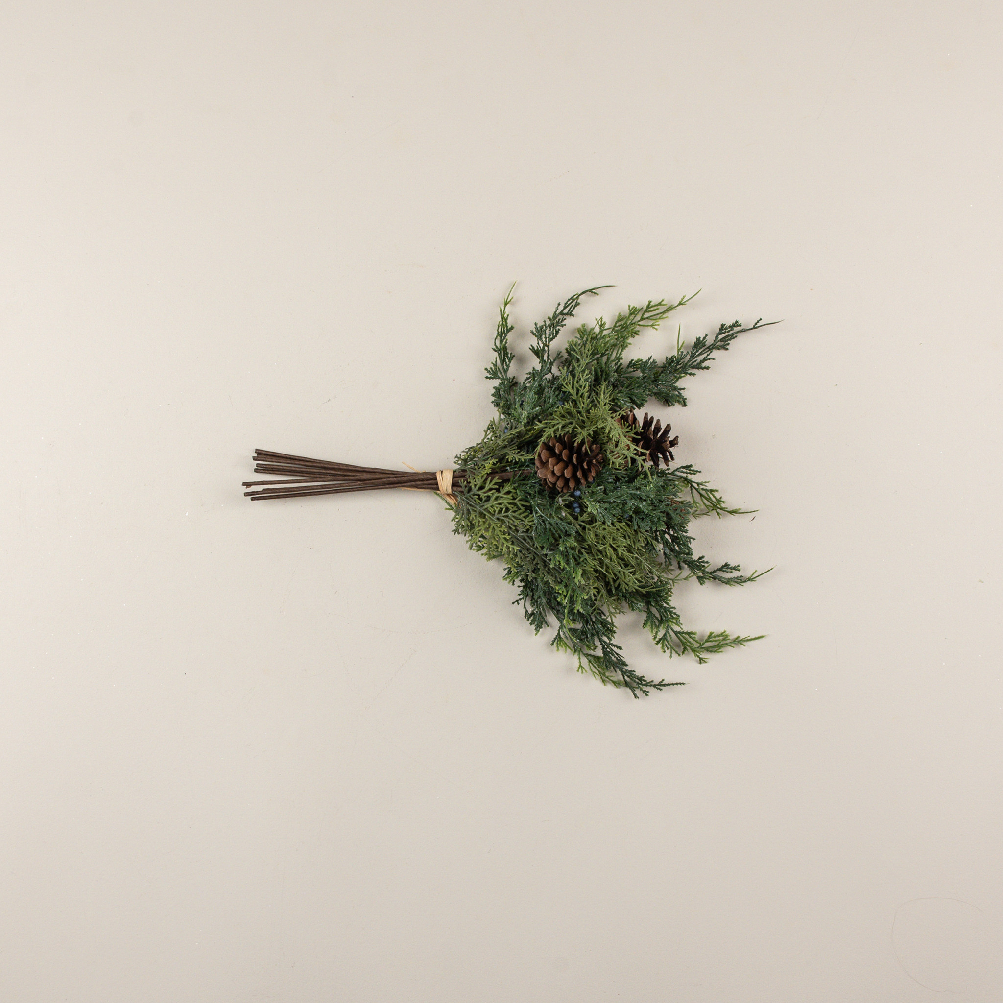Cedar, Blueberry & Pinecone Bundle, 16", photo 3 of 4