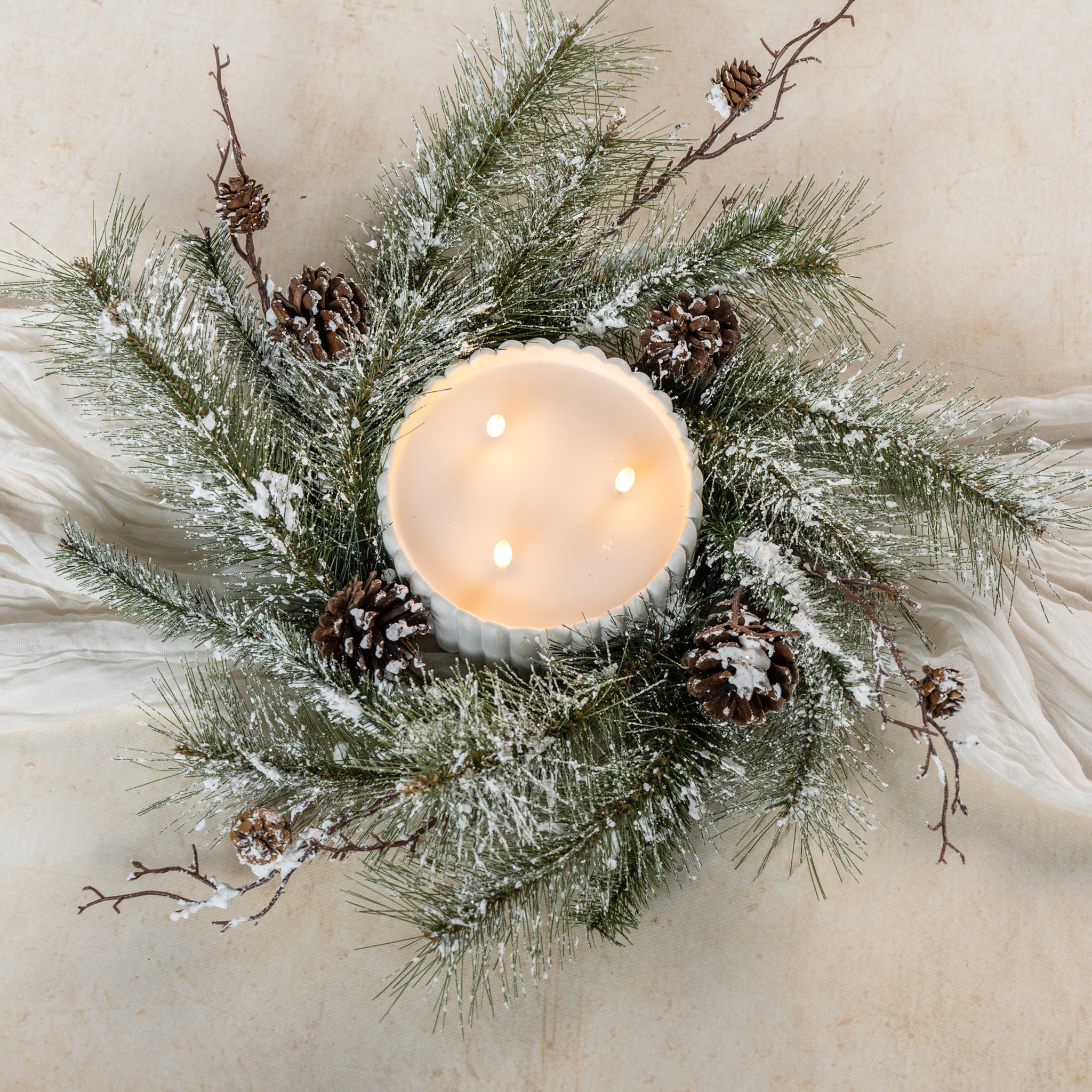 Snowy Pine & Pinecone Wreath, 20"