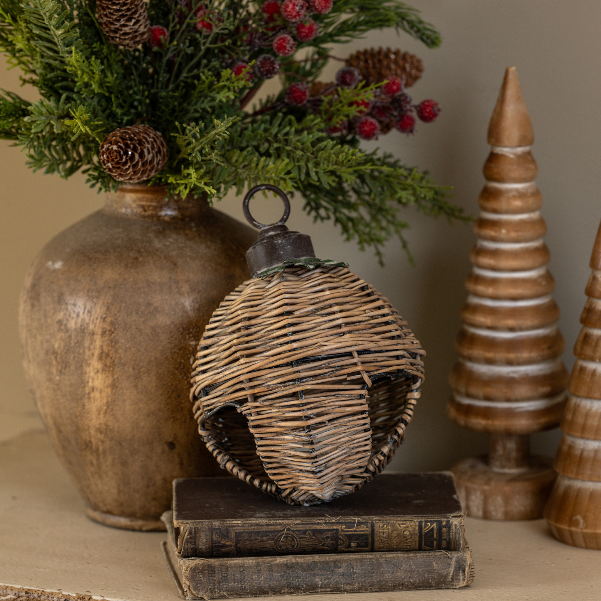 Wicker Sleigh Bell with Holly, 6.25"