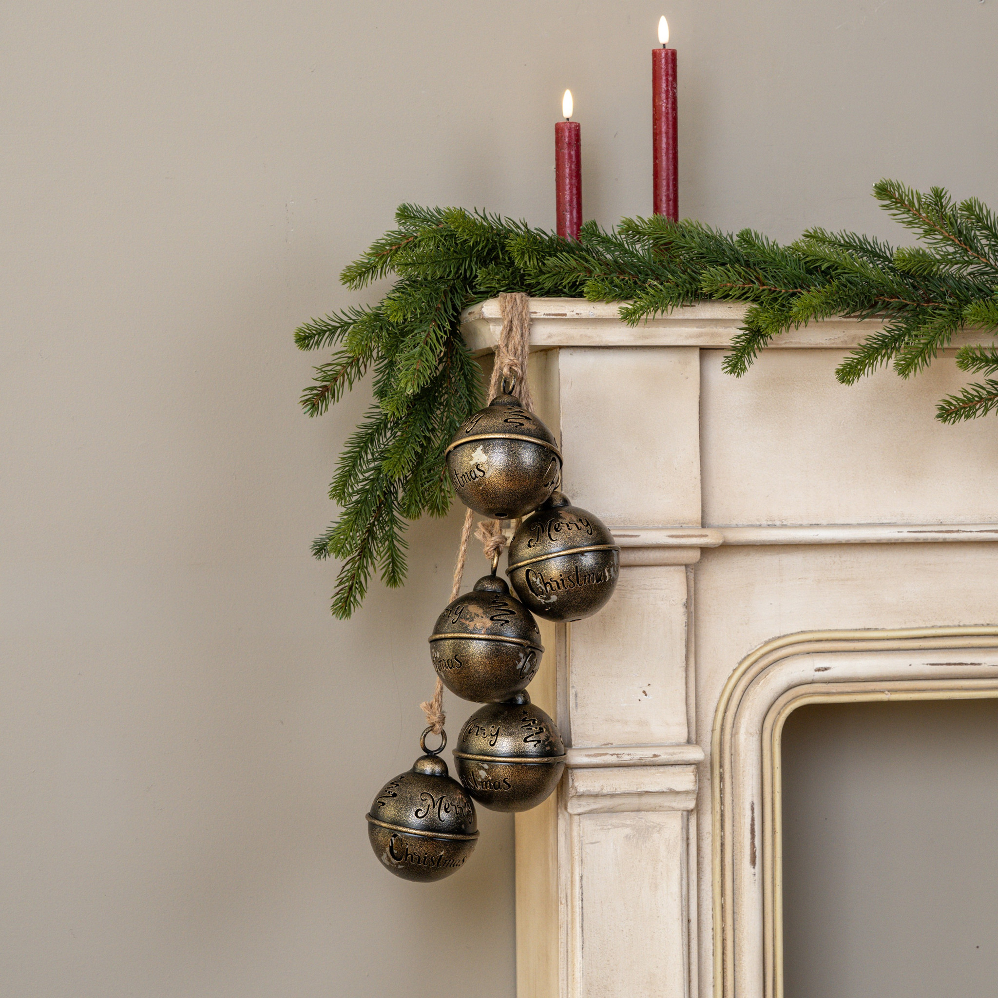 Hanging Gold Bell Cluster, 24.25"