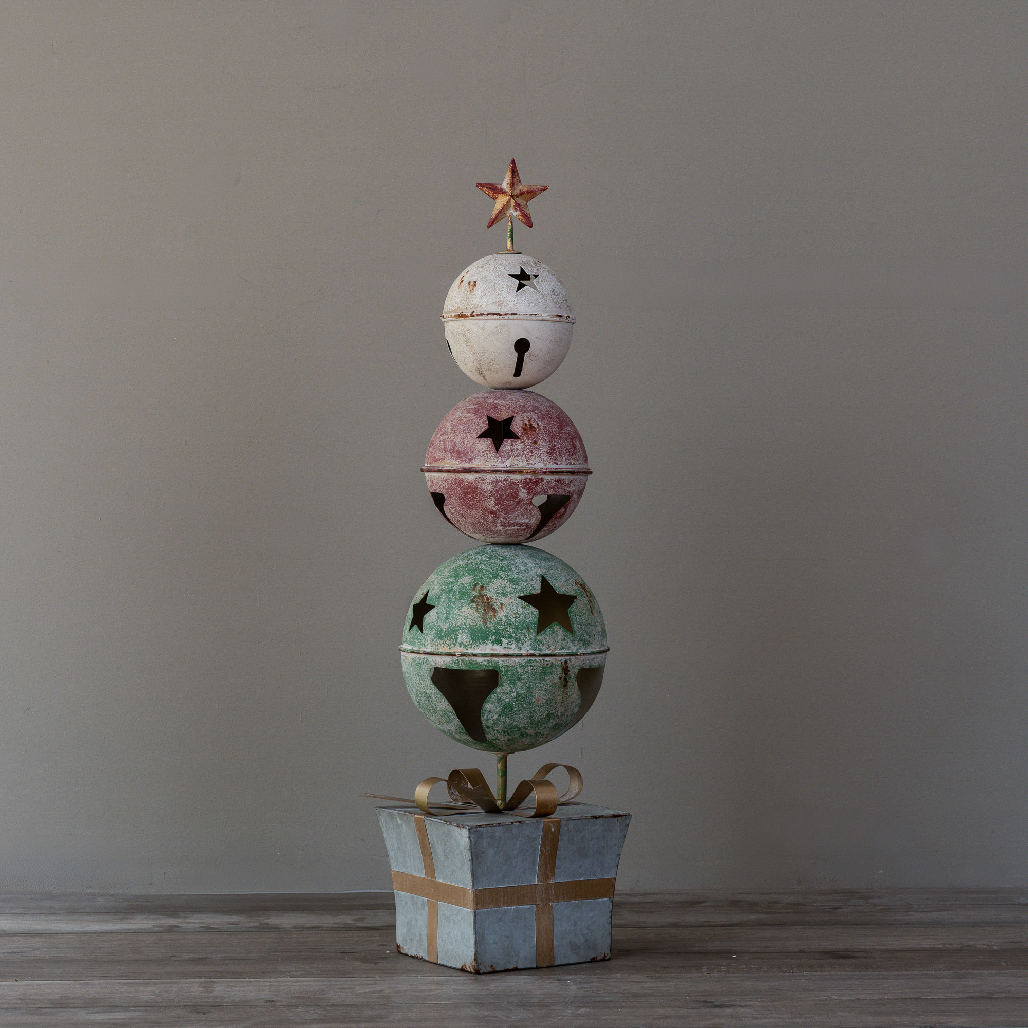 Stacked Holiday Bells & Present Stake
