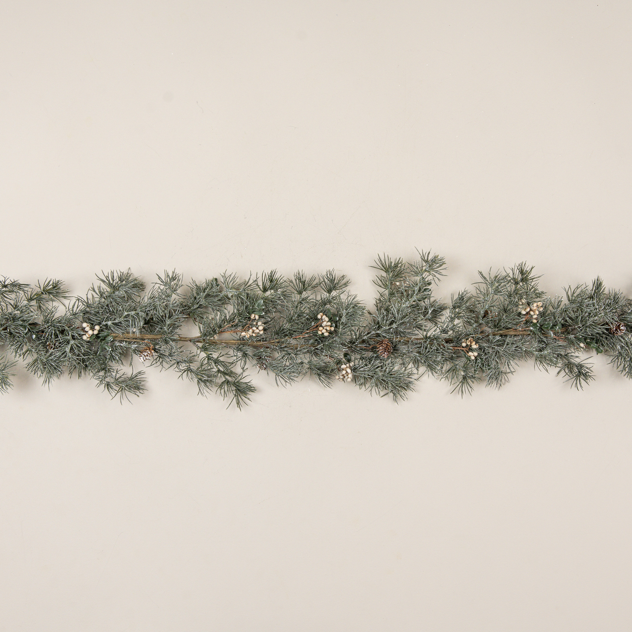Pine with Cream Berries Garland, 5 ft, photo 2 of 3