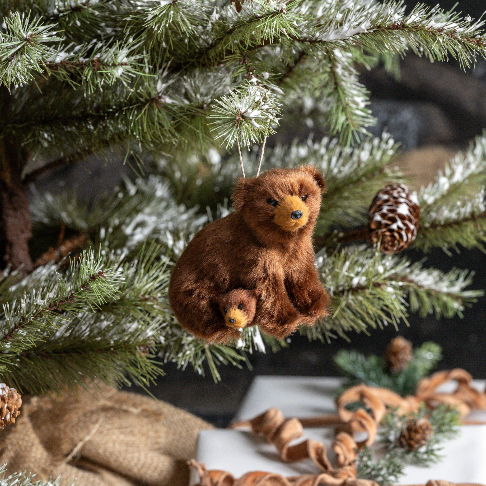Sitting Mama & Bear Cub Ornament