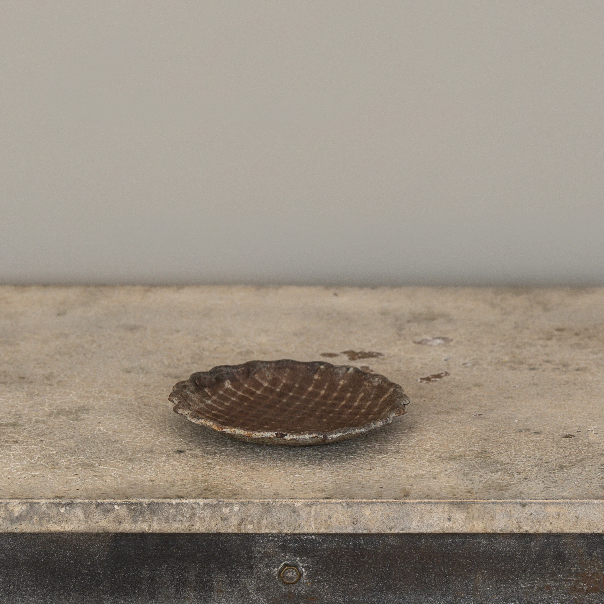 Metal Scalloped Tray, 6"