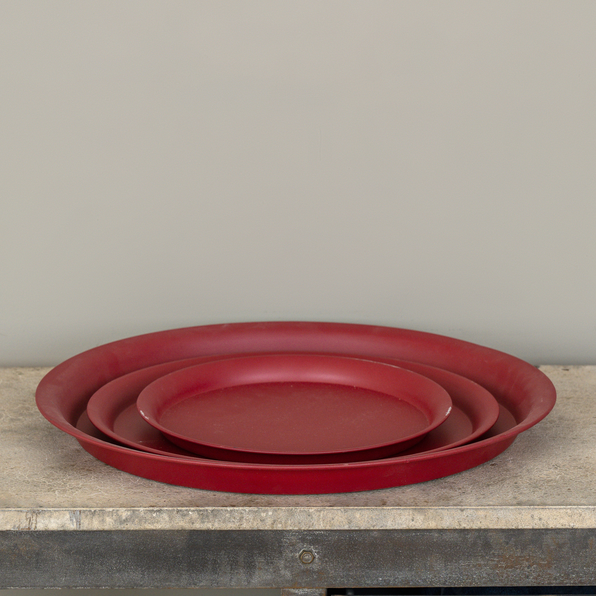 Red Round Tray, 19.75", photo 5 of 5