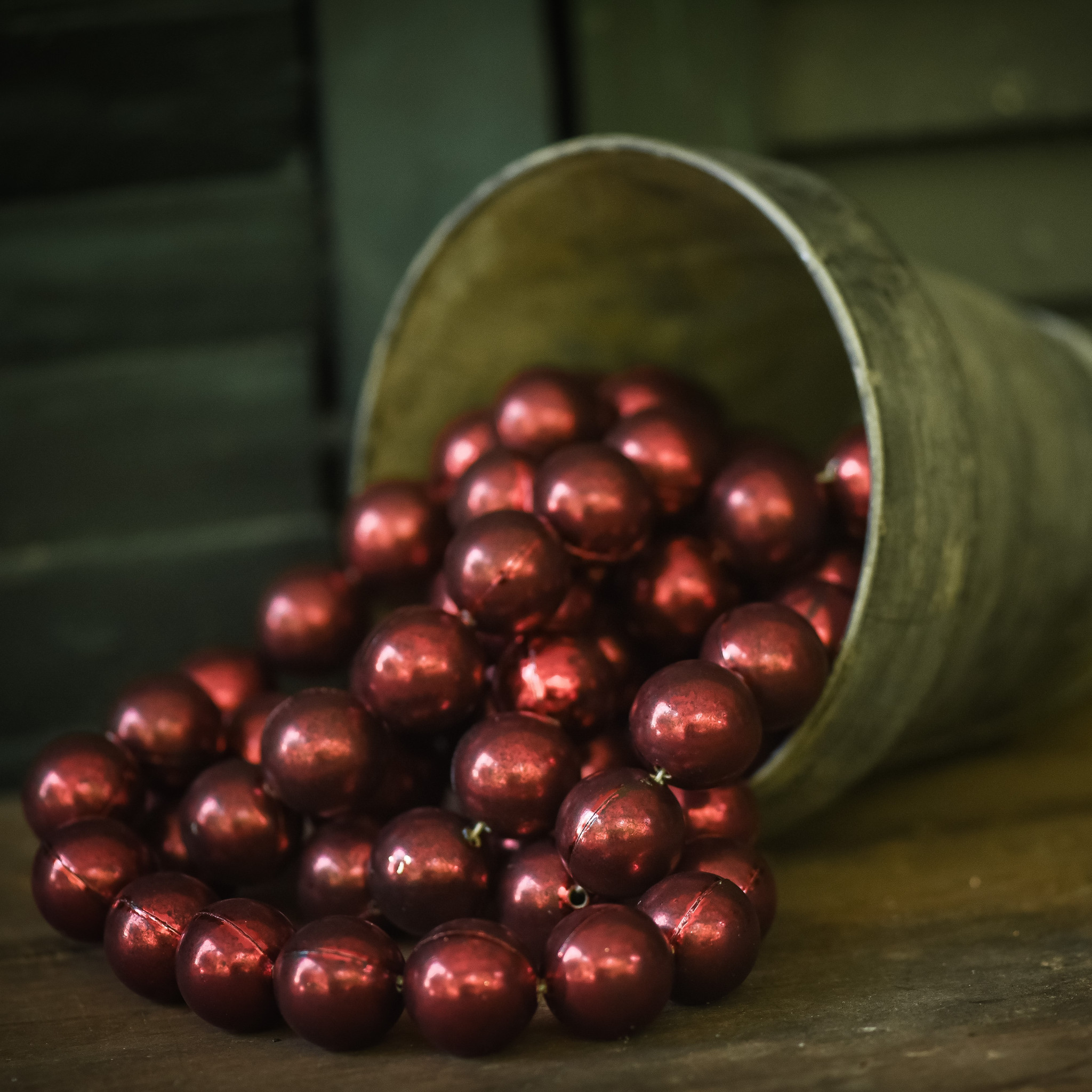 Jumbo Red Bead Garland