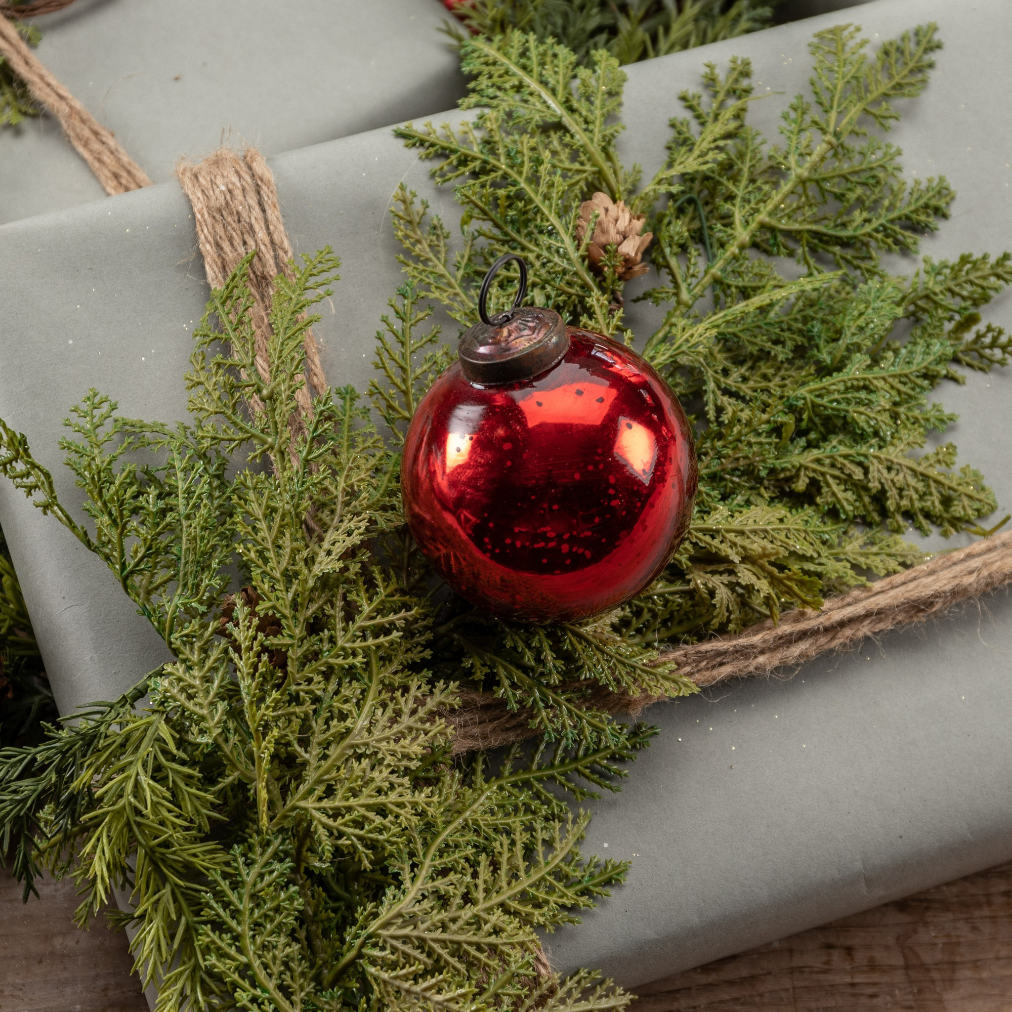 Red Kugel Ornament, 3"