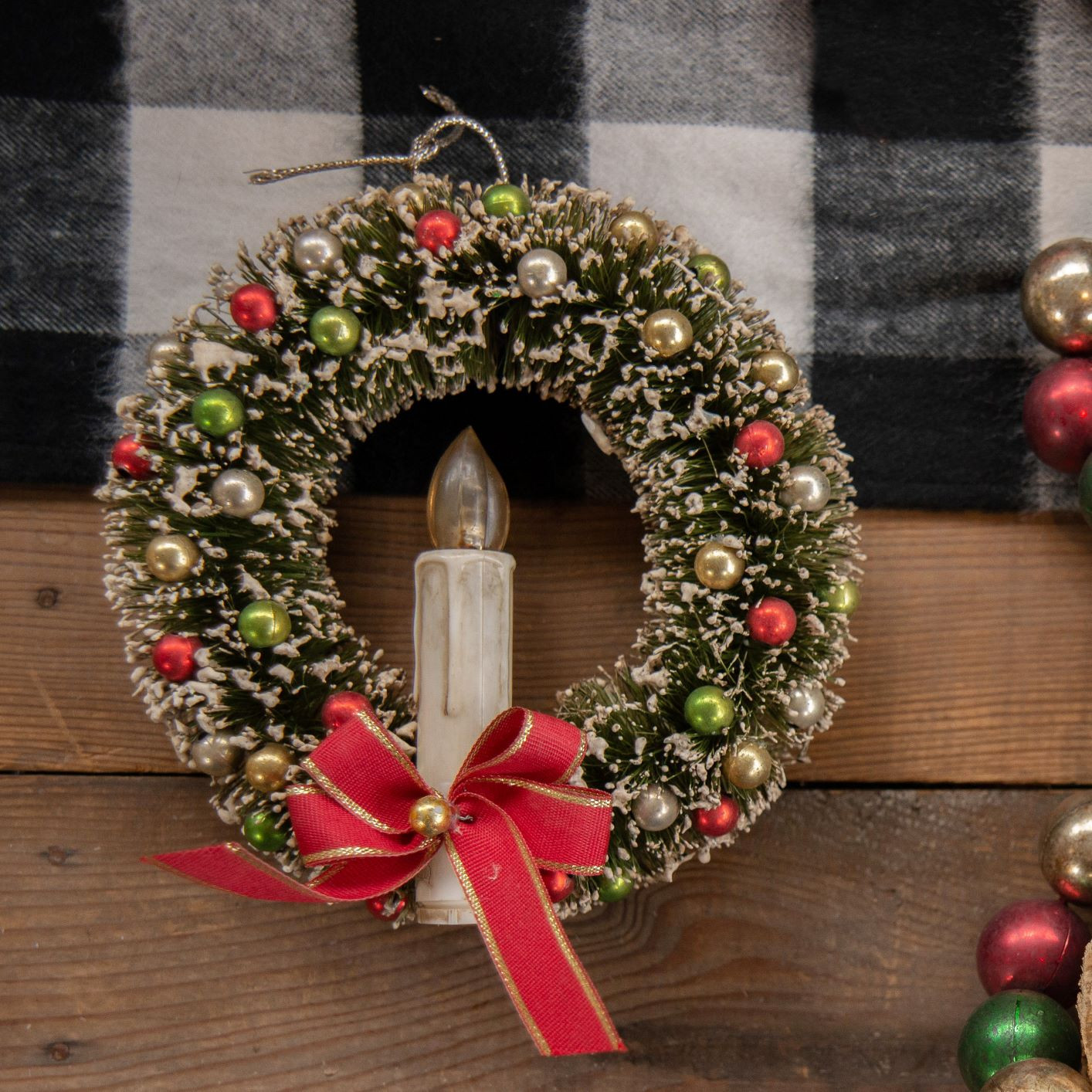 Bottlebrush Wreath with Candle, 6", photo 2 of 2