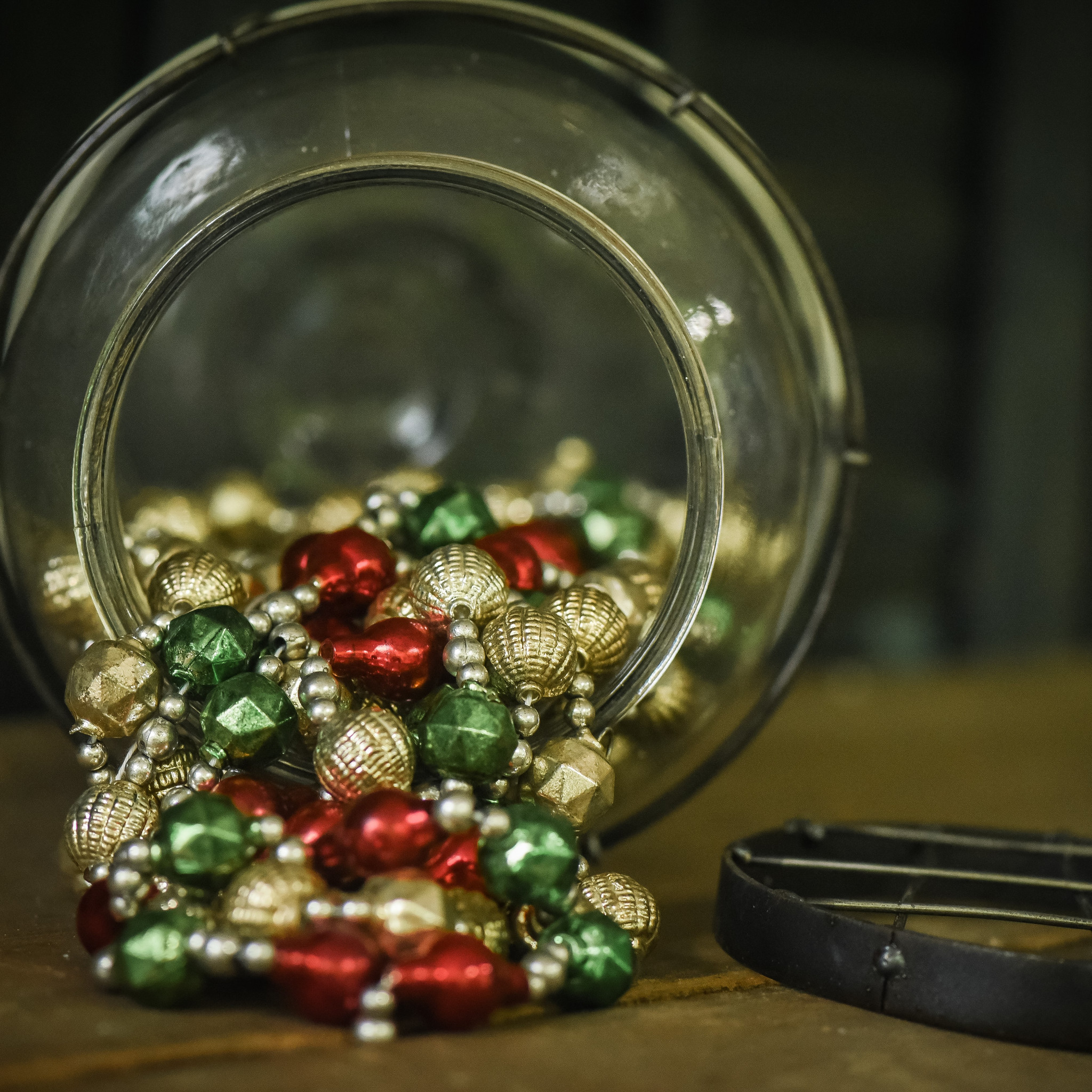 Gold, Green, Red & White Garland, 6 ft, photo 5 of 5