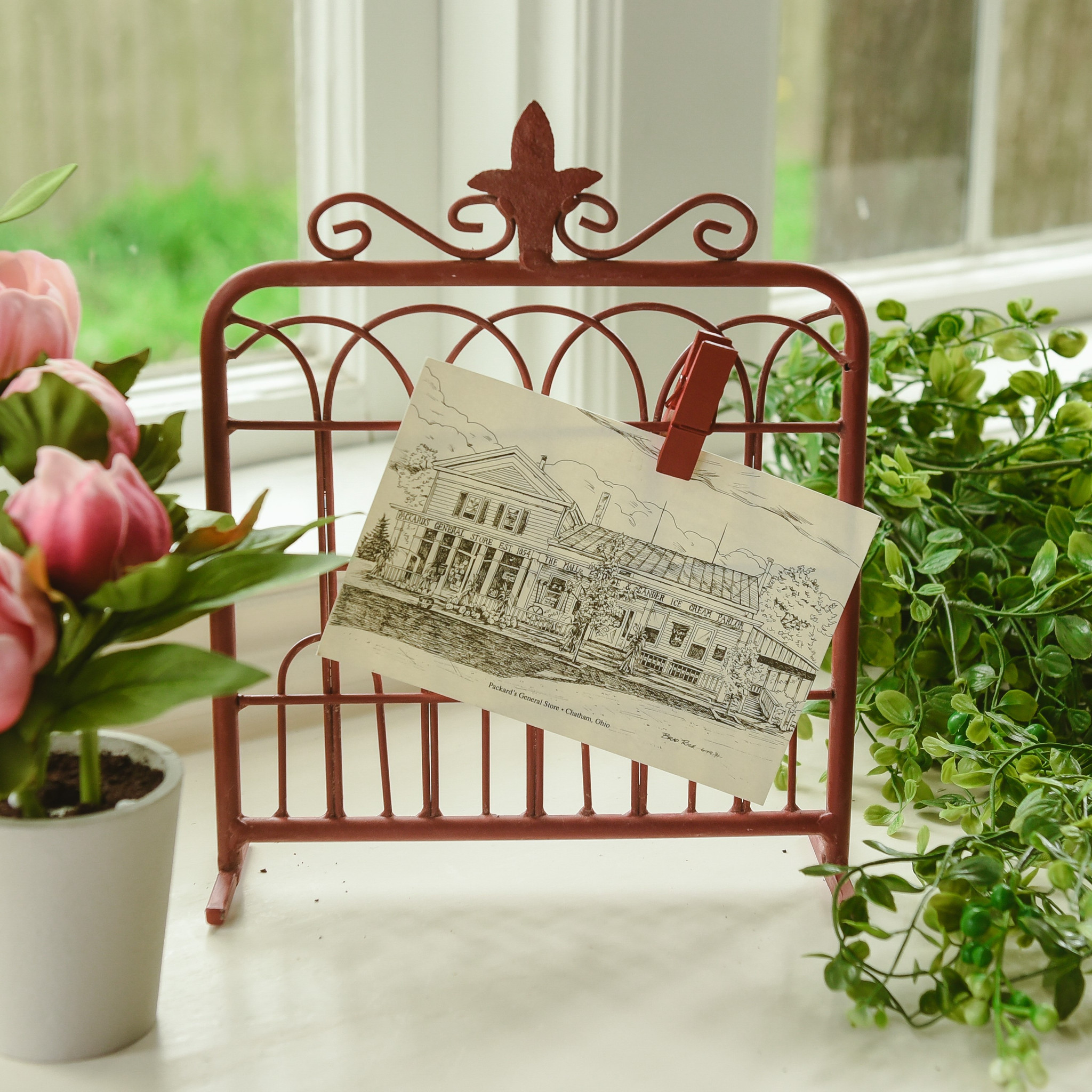 Red Tabletop Gate, 10"