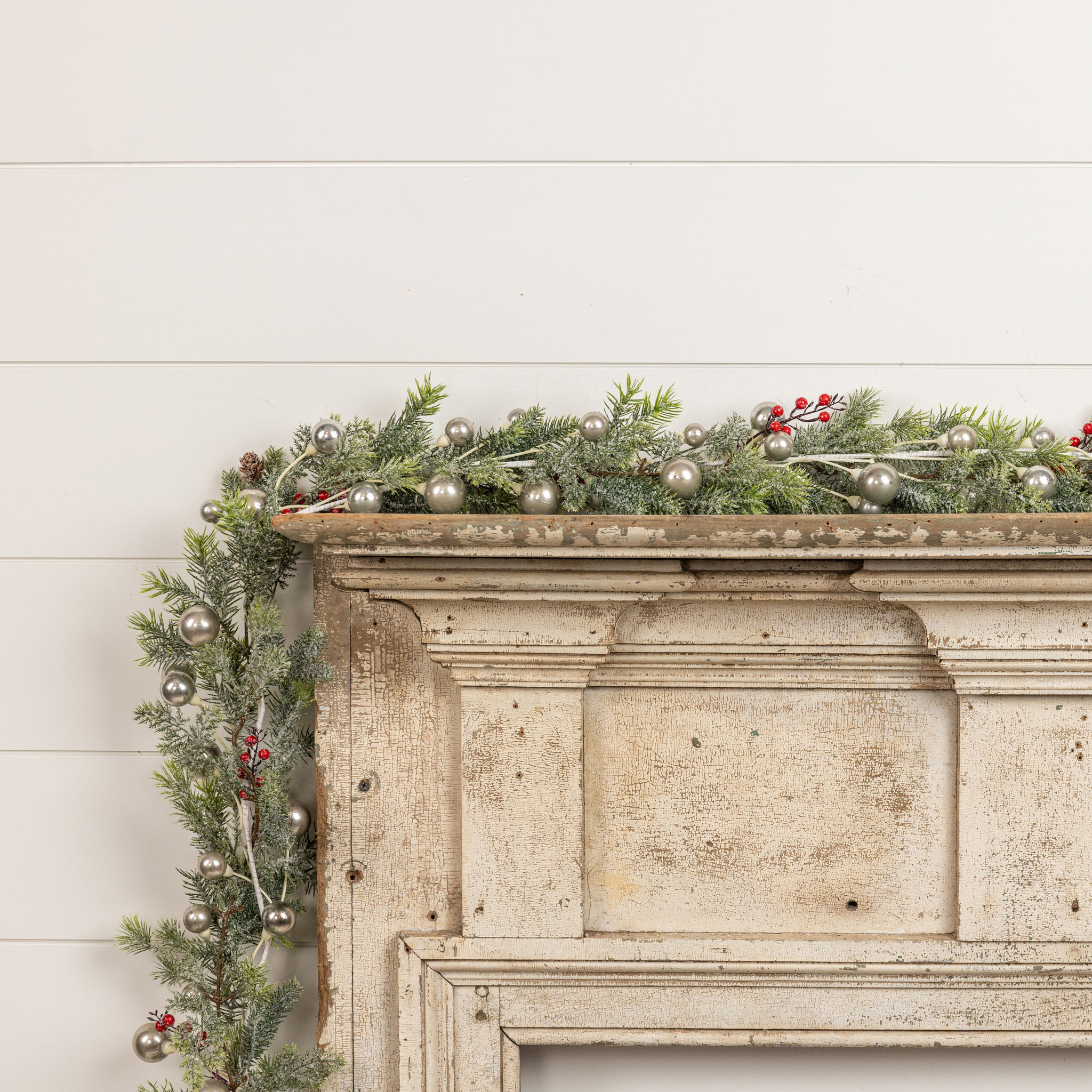 Silver Ball Garland with 1.5" Ball, 72"