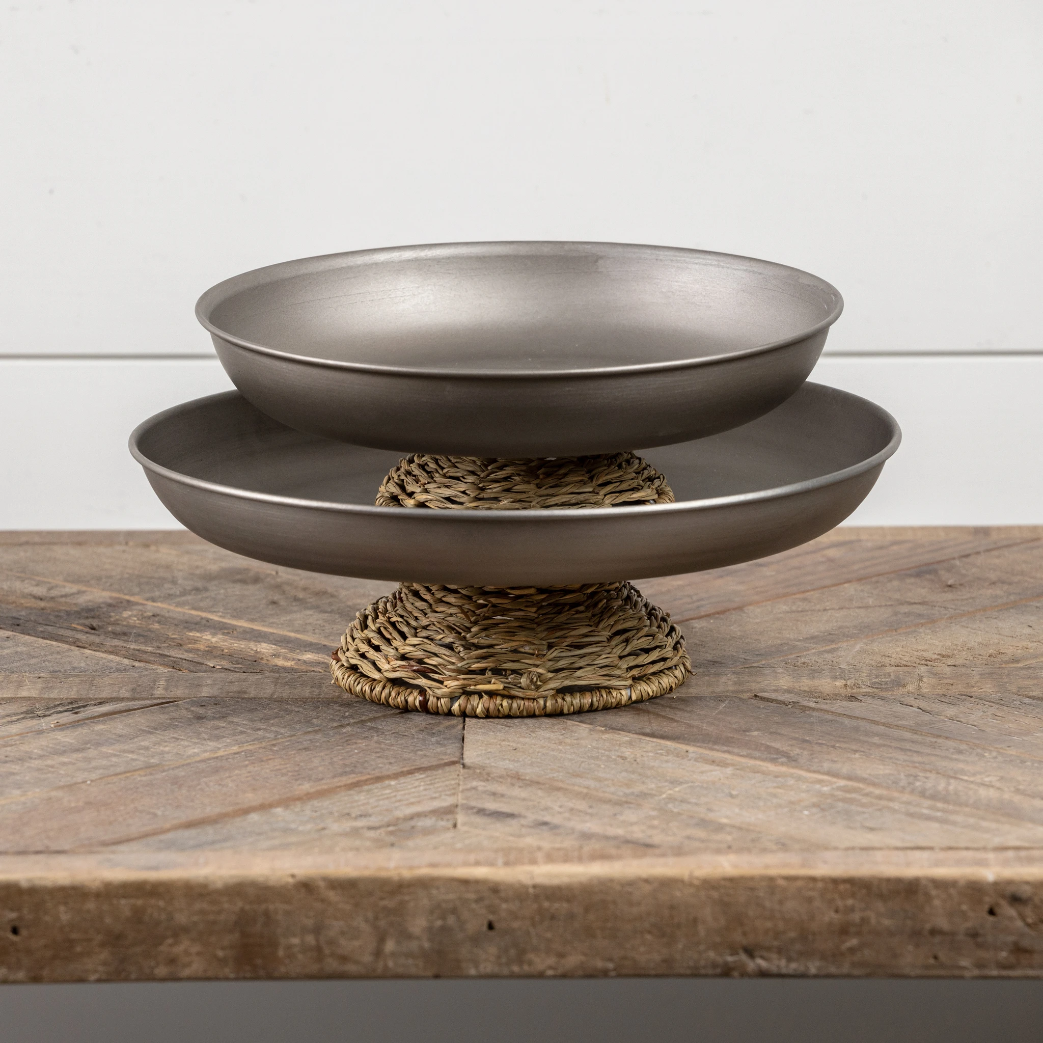 Metal and Grass Pedestal Stand, 10", photo 3 of 4