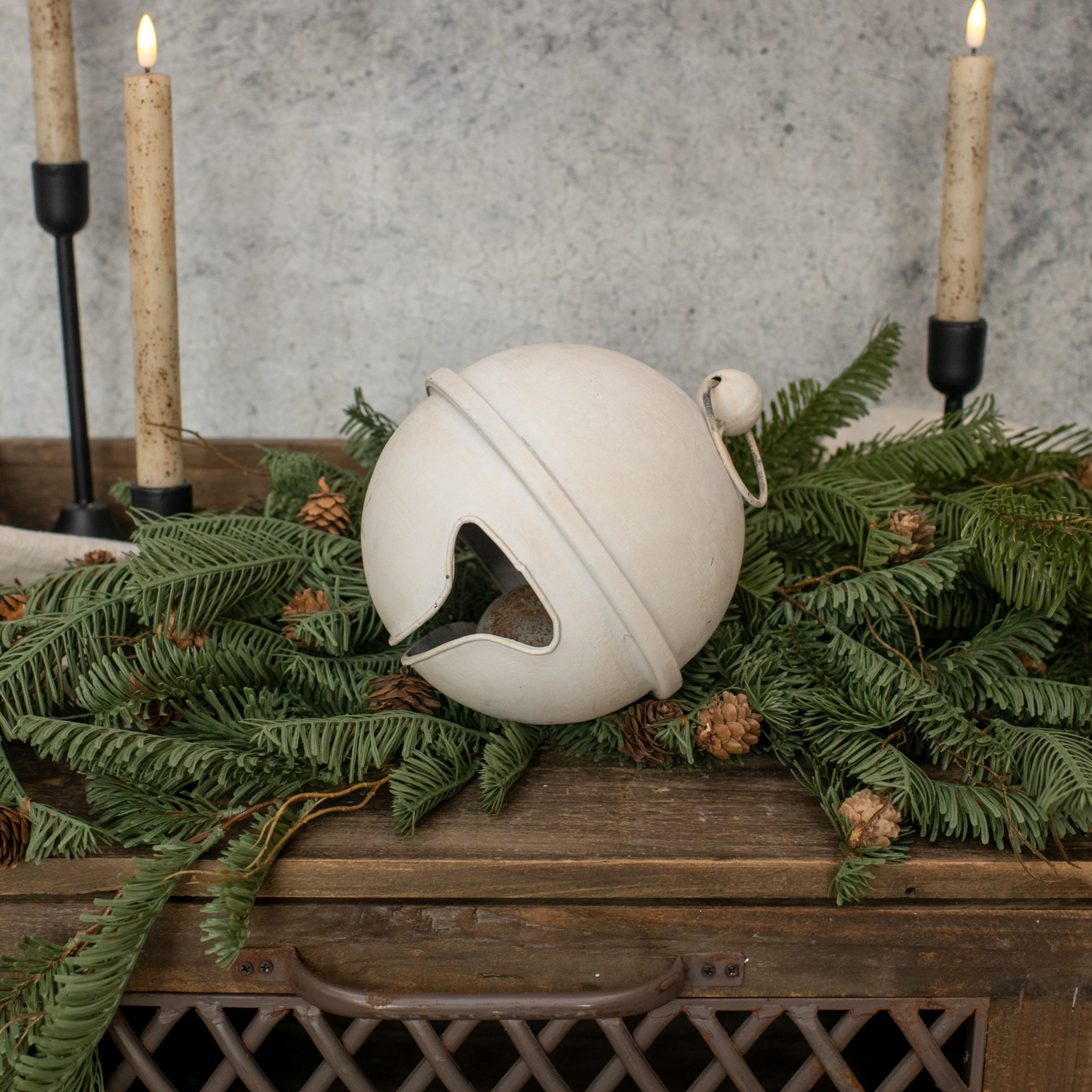White Sleigh Bell, 6.75"