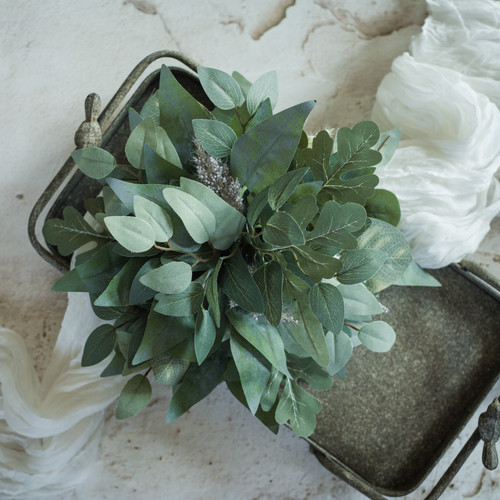 7.5" EUCALYPTUS W/ CREAM & PURPLE HEATHER TABLE PIECE