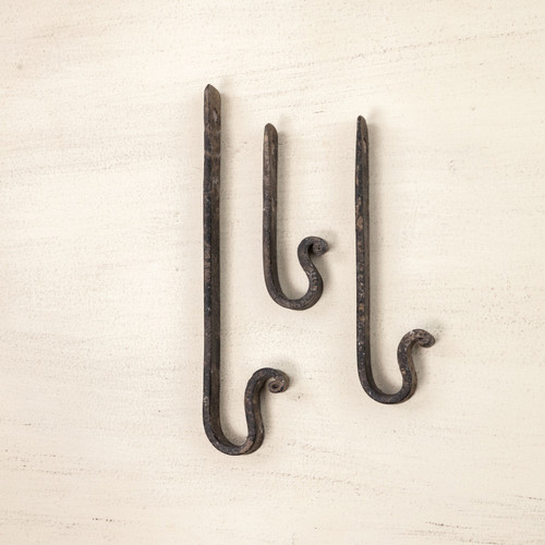 8" BLACK FORTIFIED HOOK
