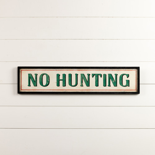 NO HUNTING SIGN