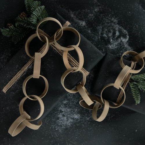 WOOD CHAIN GARLAND