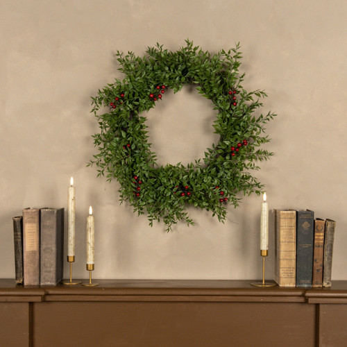 22" MEXICAN FERN WREATH W/ RED BERRIES