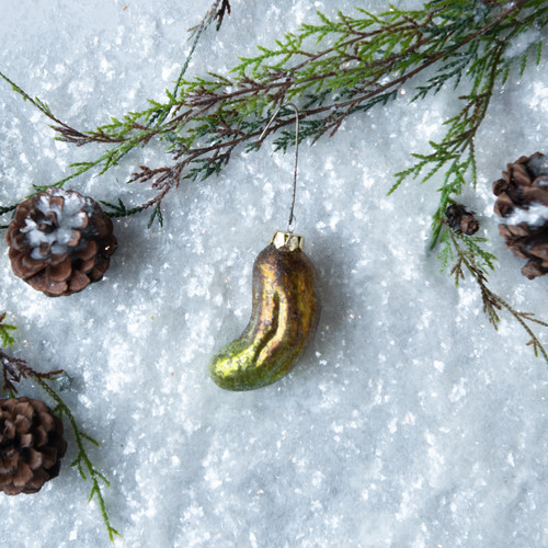 PICKLE ORNAMENT W/ GLITTER