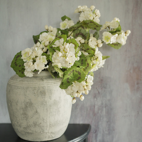 30" WHITE GERANIUM SPRAY