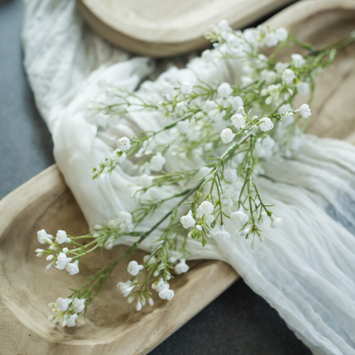 26" WHITE BABY'S BREATH SPRAY