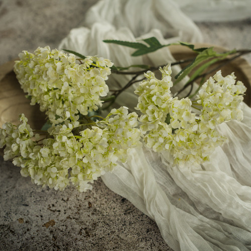 25" WHITE HYDRANGEA SPRAY