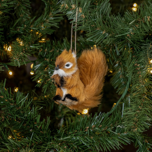 WOODLAND SQUIRREL ORNAMENT