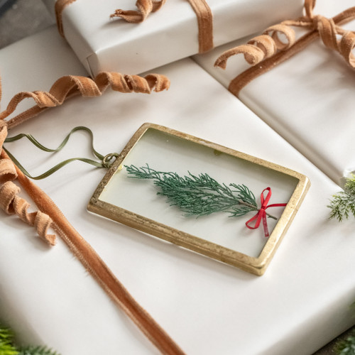 RECTANGLE PRESSED HOLIDAY FLORAL W/ RED BOW ORNAMENT