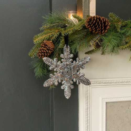 10" HOLLY SNOWFLAKE