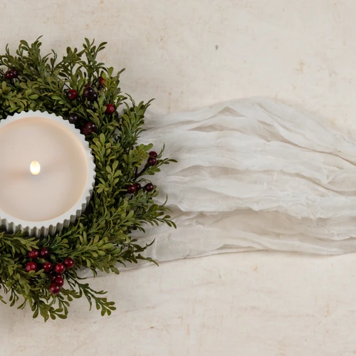 9" MINI LEAF CANDLE RING W/ BURGUNDY BERRIES