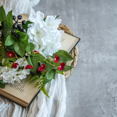 15" RED, WHITE & BLUE BERRY & HYDRANGEA BUNDLE